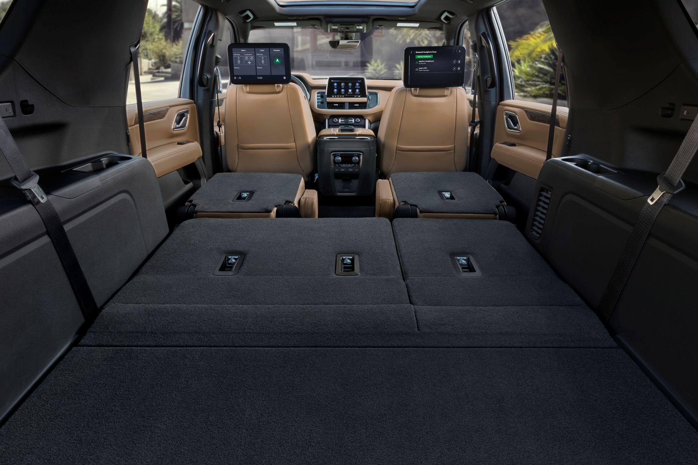 2021-Chevrolet-Suburban-019