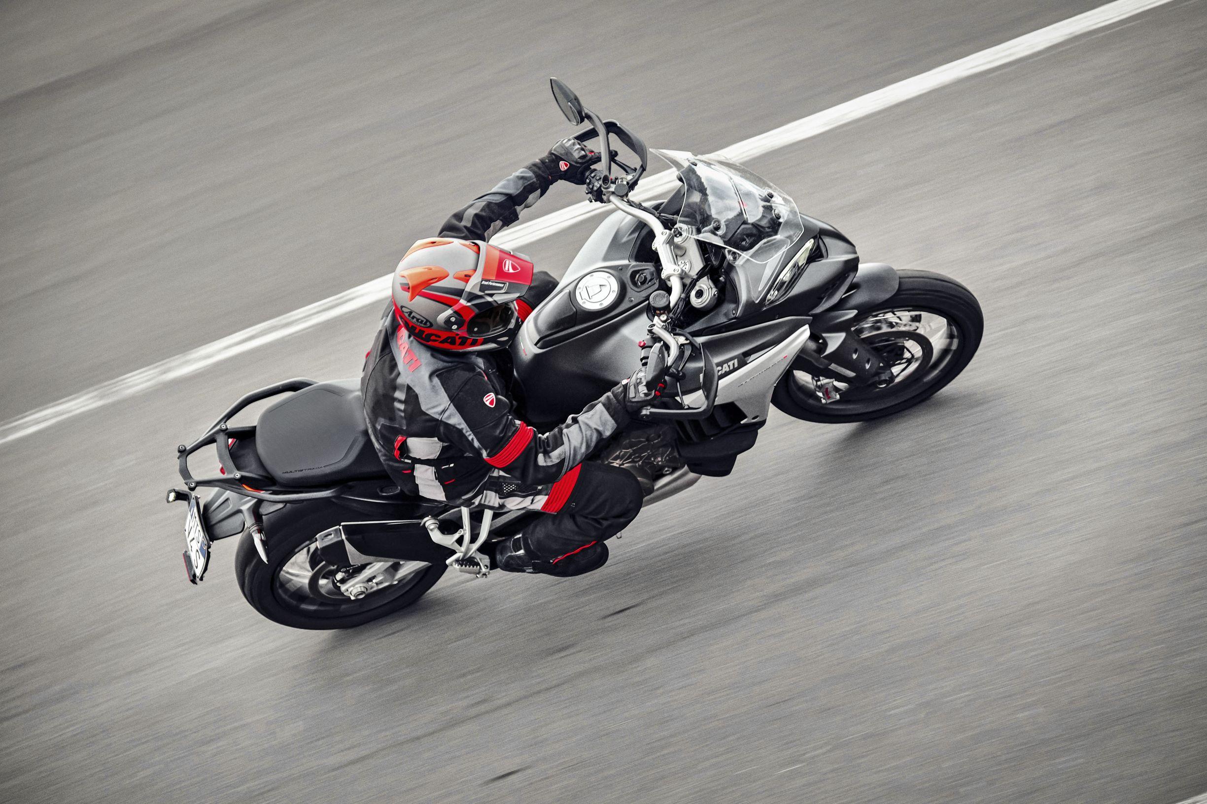 2021 Ducati Multistrada V4 S (1)