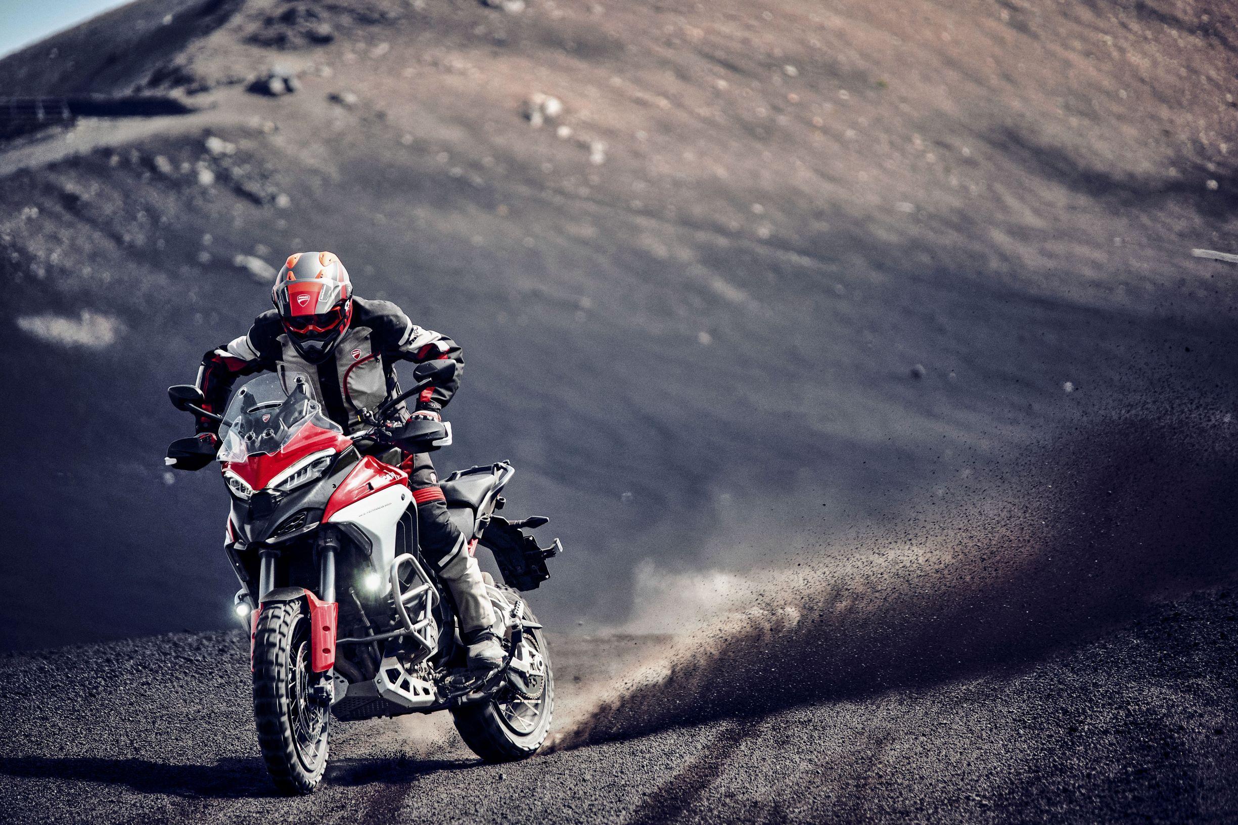 2021 Ducati Multistrada V4 S (3)