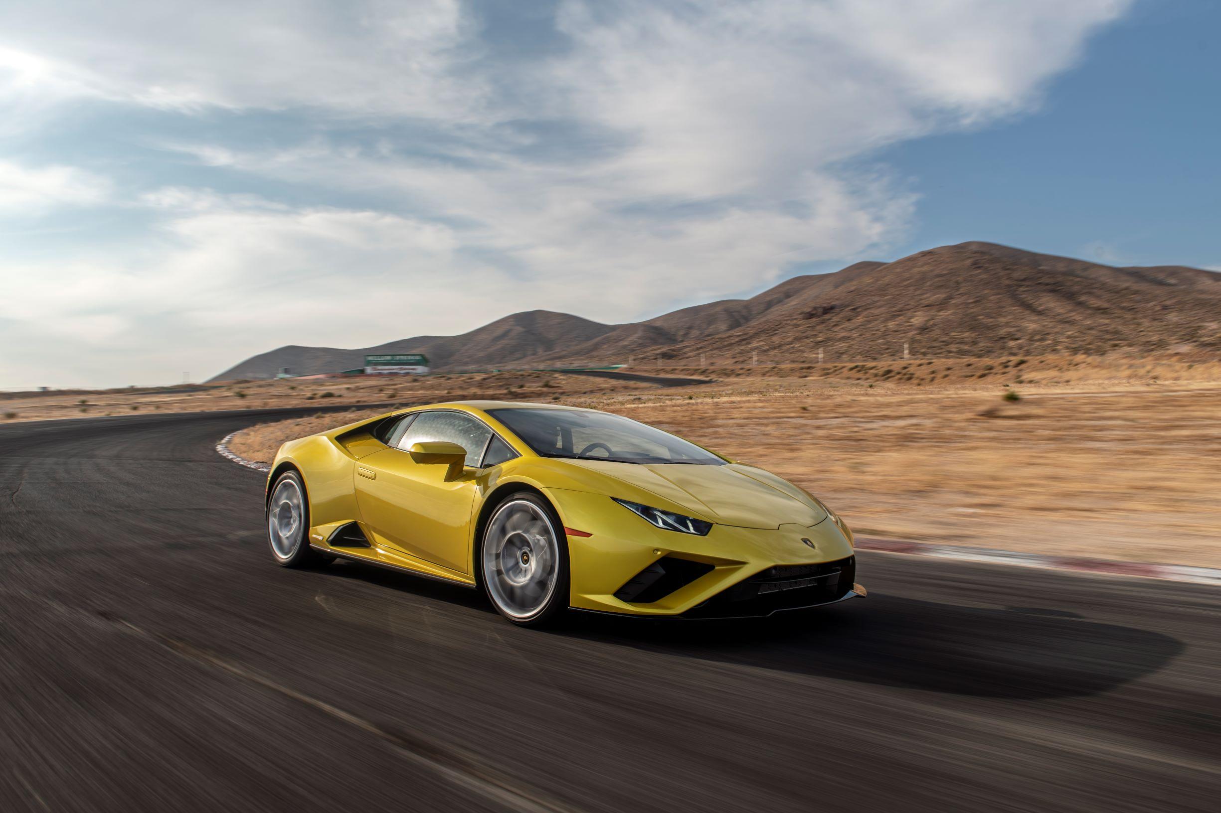 2021 Lamborghini Huracán EVO RWD (1)