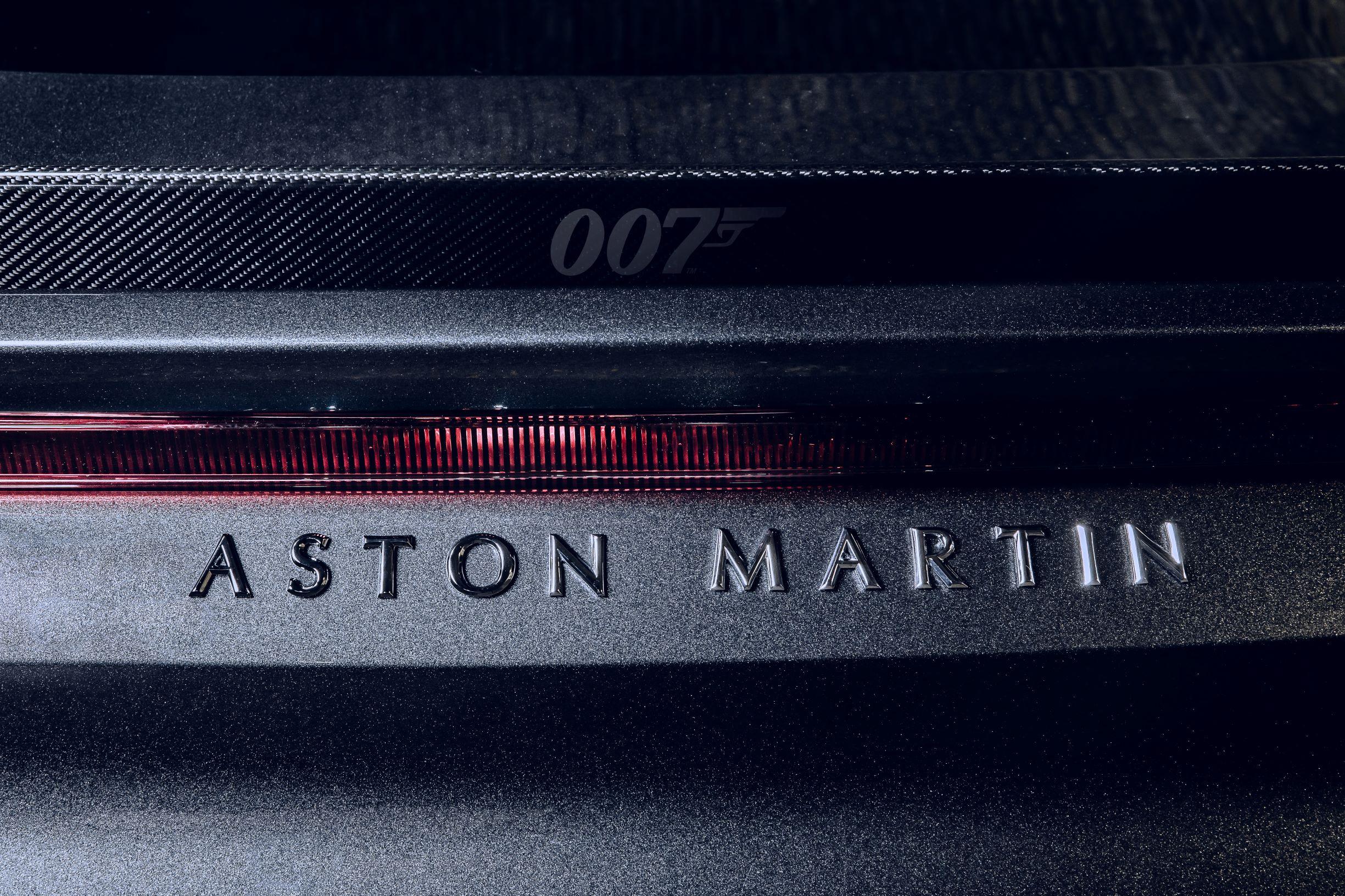 Aston Martin DBS Superleggera 007 Edition (4)