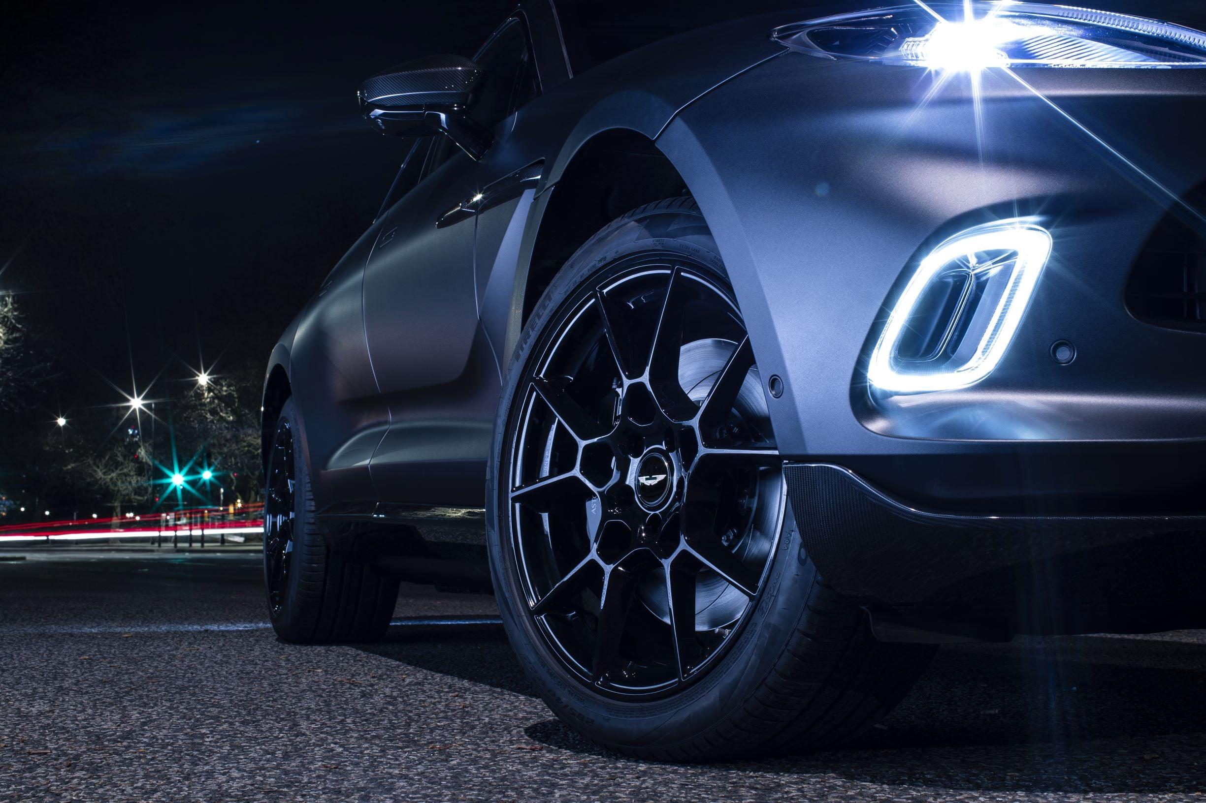 Aston Martin DBX Q by Aston Martin (9)