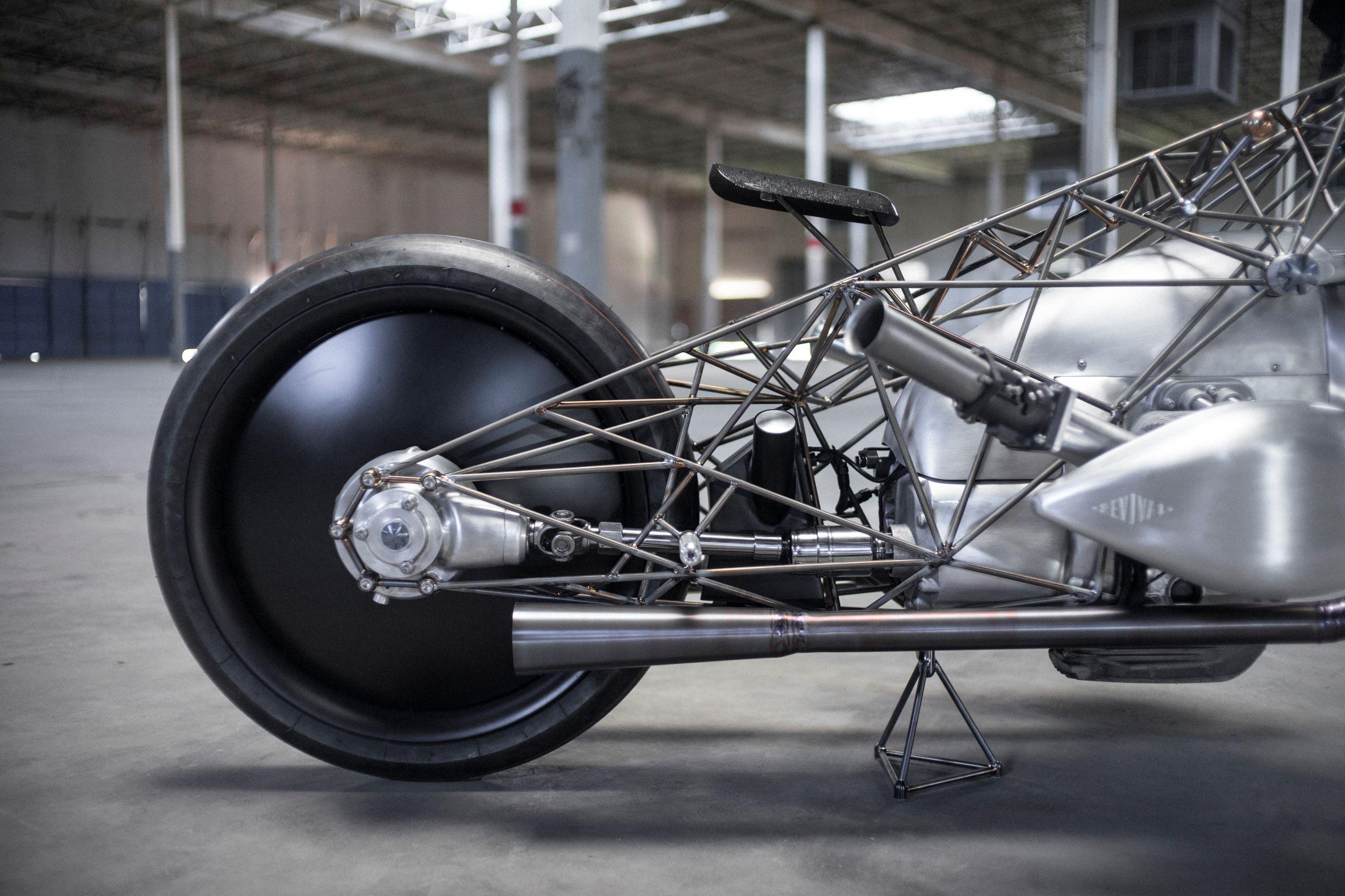BMW The Revial Birdcage (1)