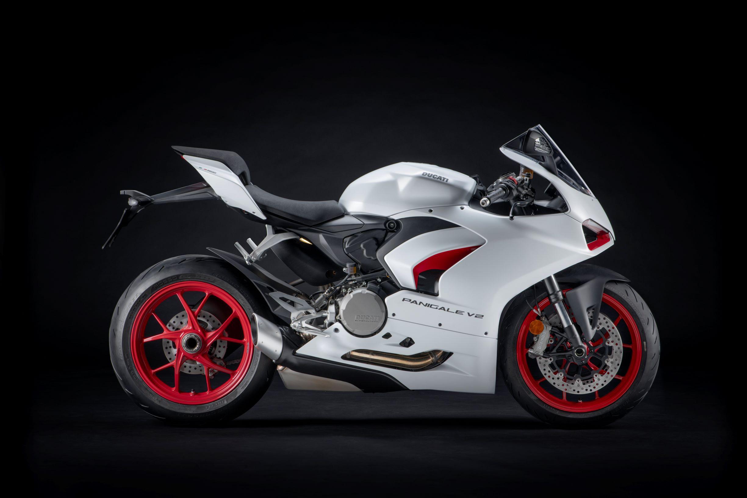 Ducati Panigale V2 Star White Silk (3)