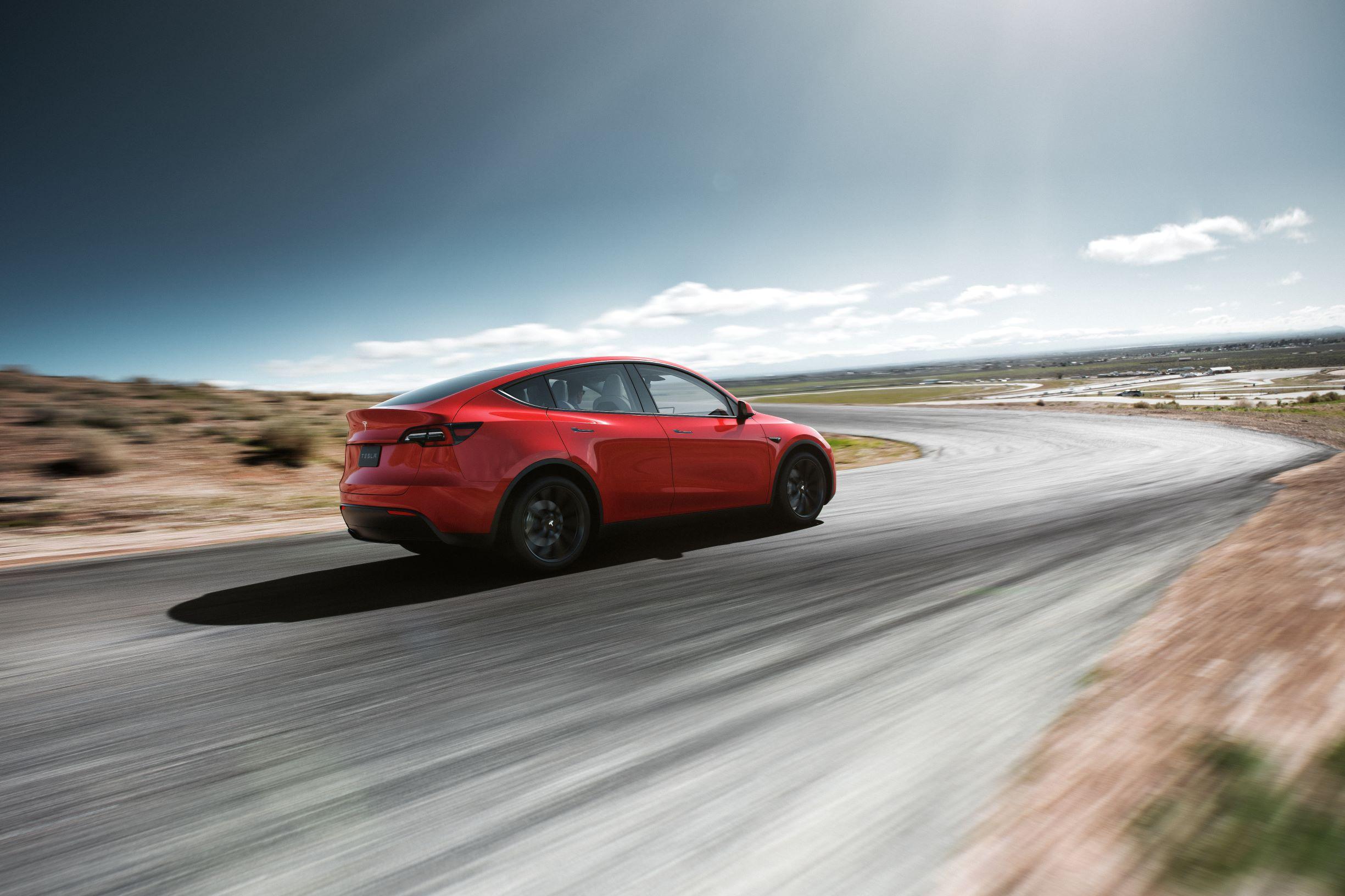 Tesla Model Y 3