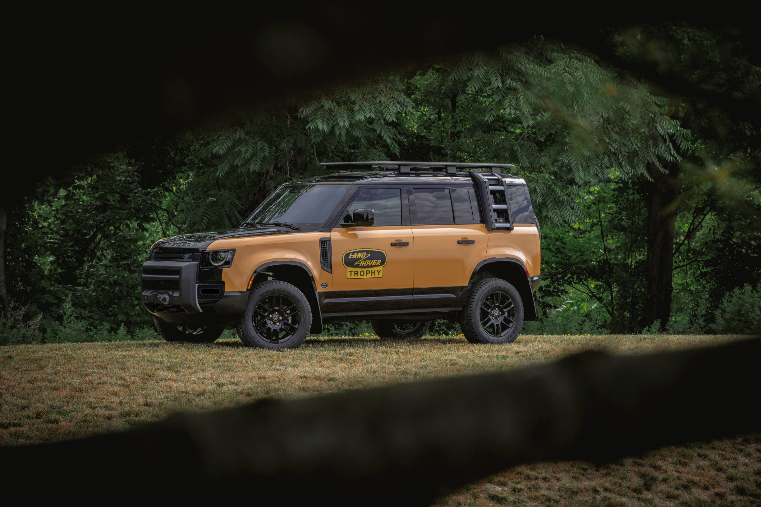 Land Rover Defender Trophy Edition (2)