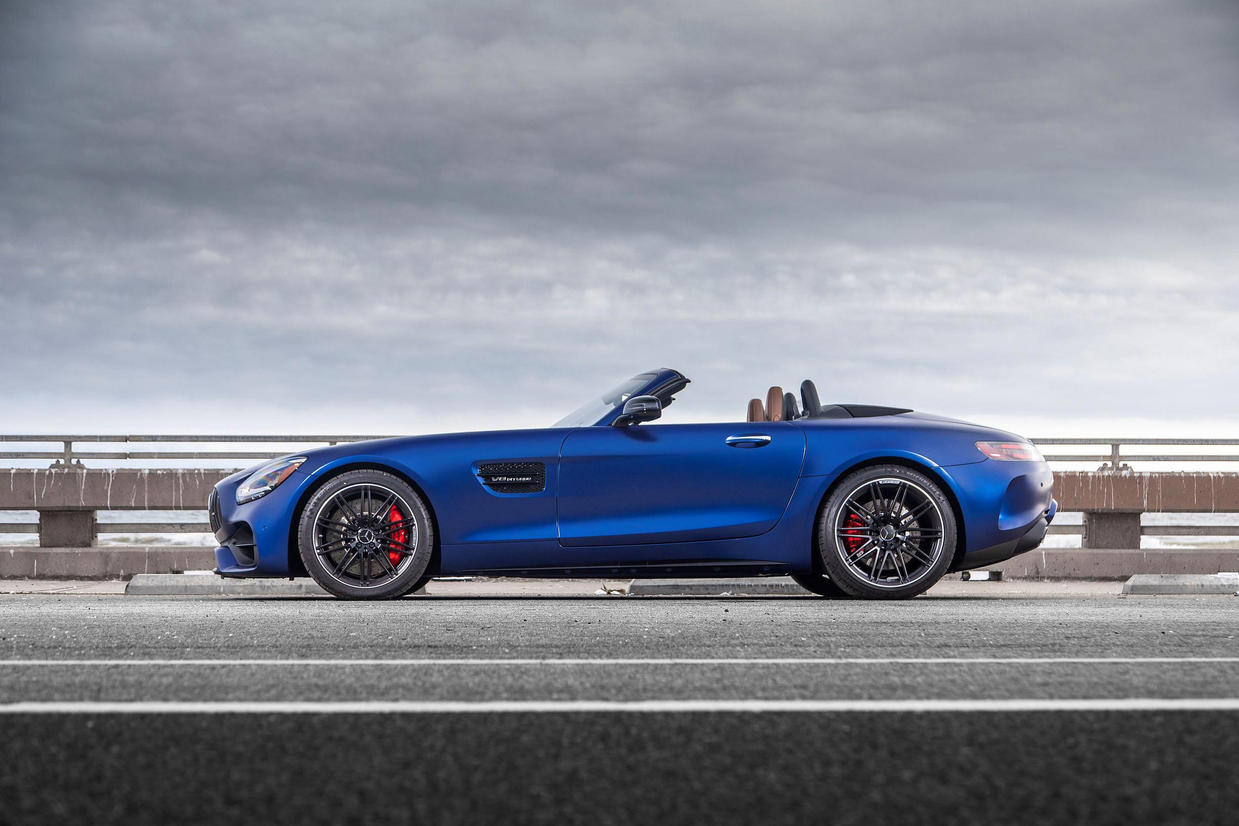 2020 Mercedes-AMG GT C Roadster (3)