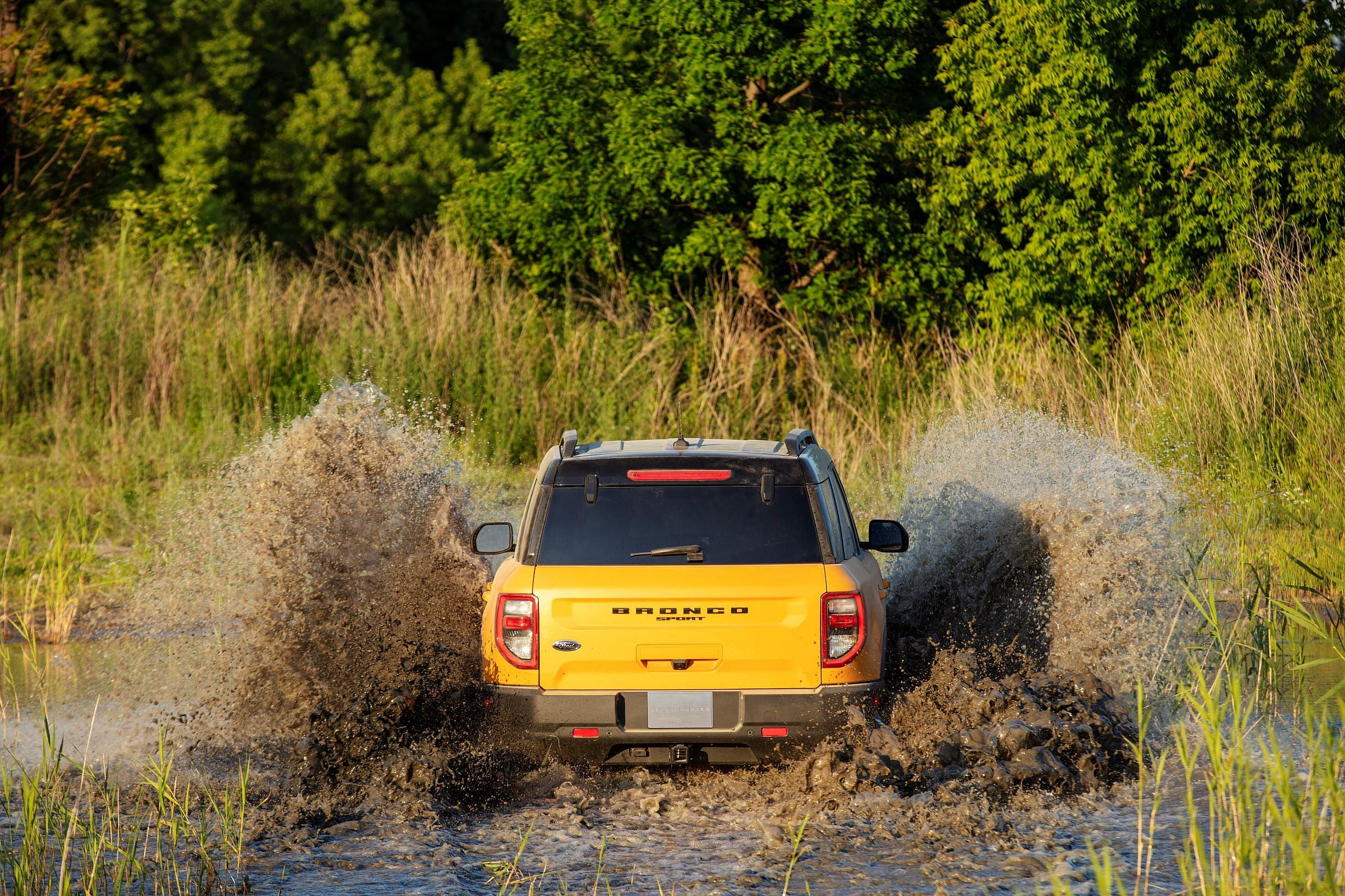 2021 Ford Bronco First Edition (4)