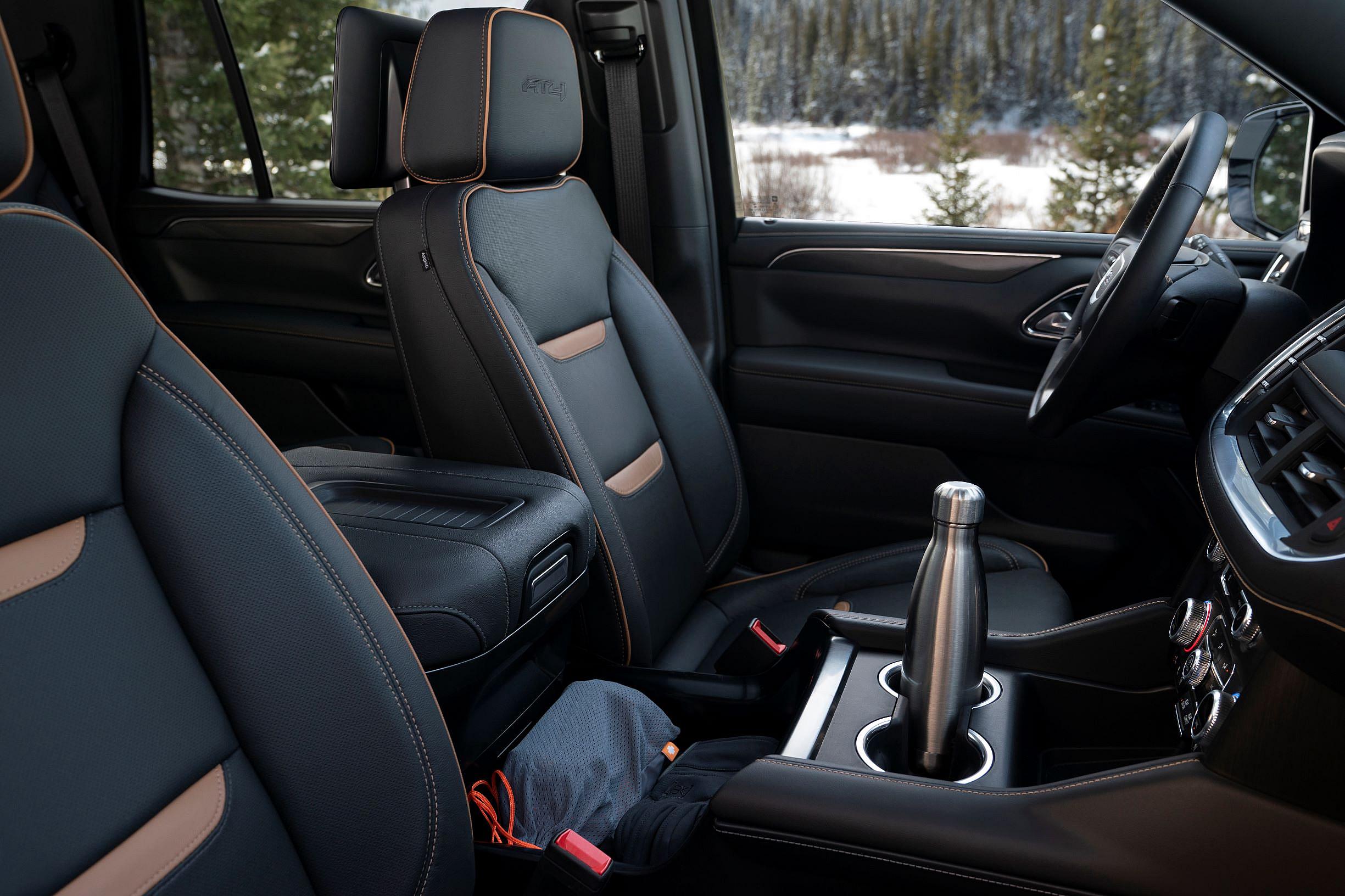 2021 GMC Yukon AT4 (3)