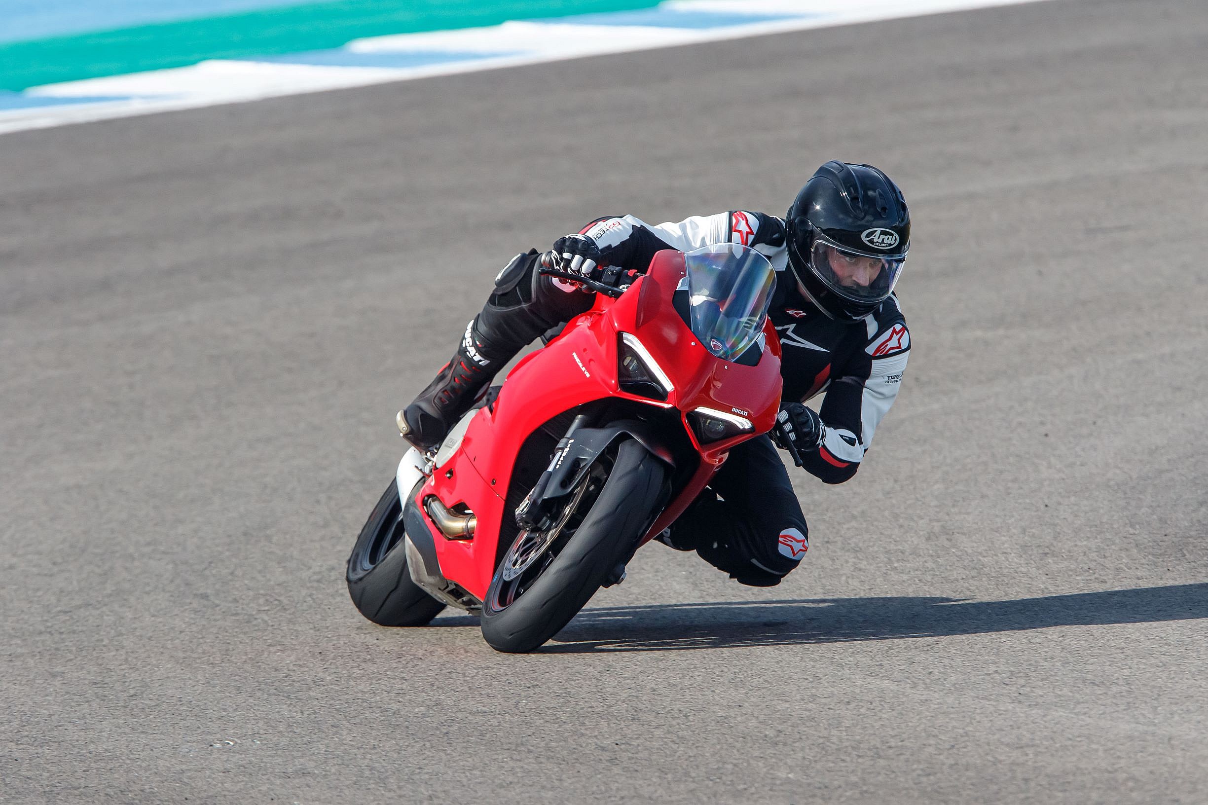 2020 Ducati Panigale V2 (1)