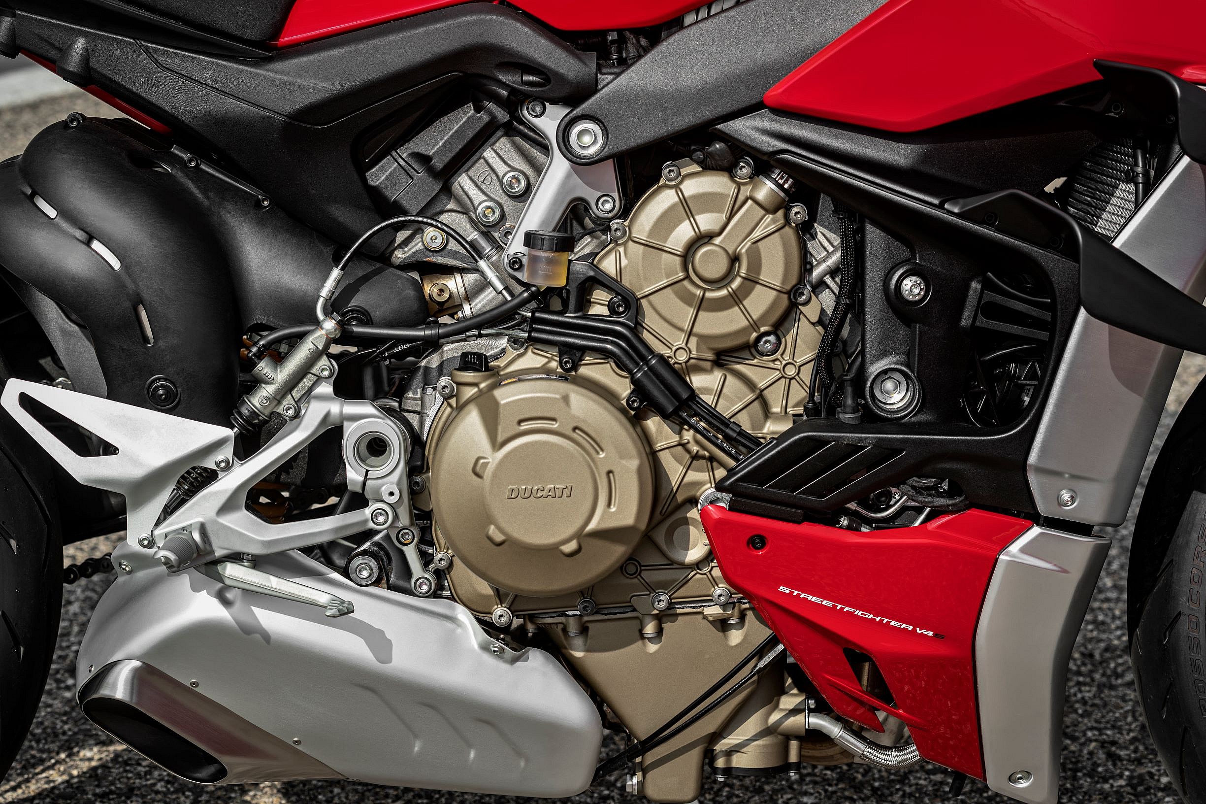2020 Ducati Streetfighter V4 (2)