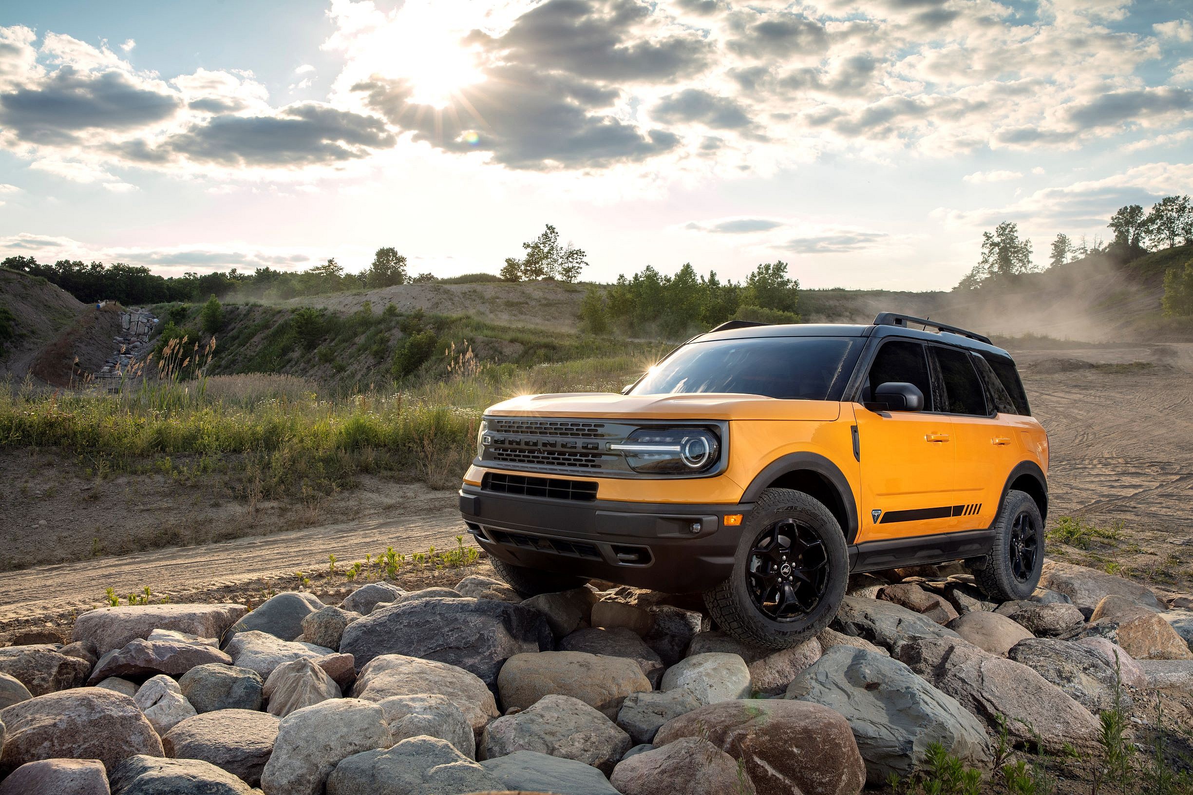 2021 Ford Bronco First Edition (2)