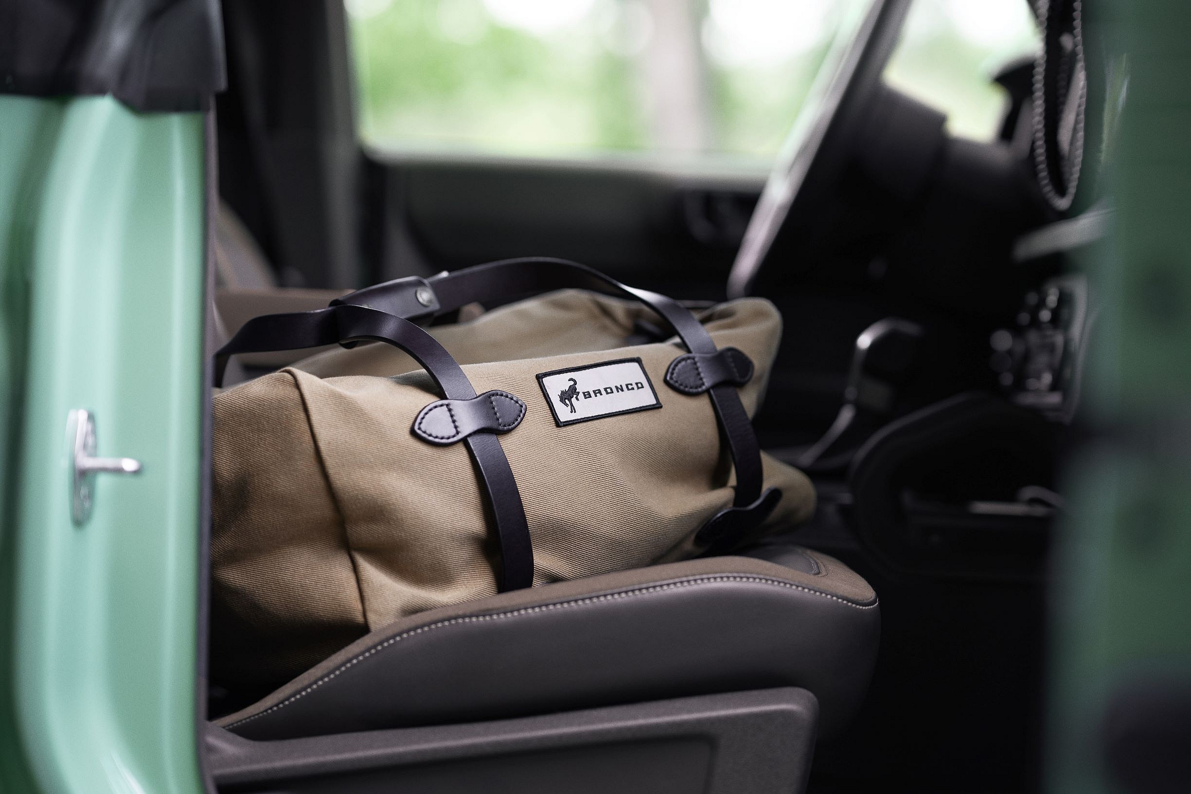 2021 Ford Bronco x Filson (2)