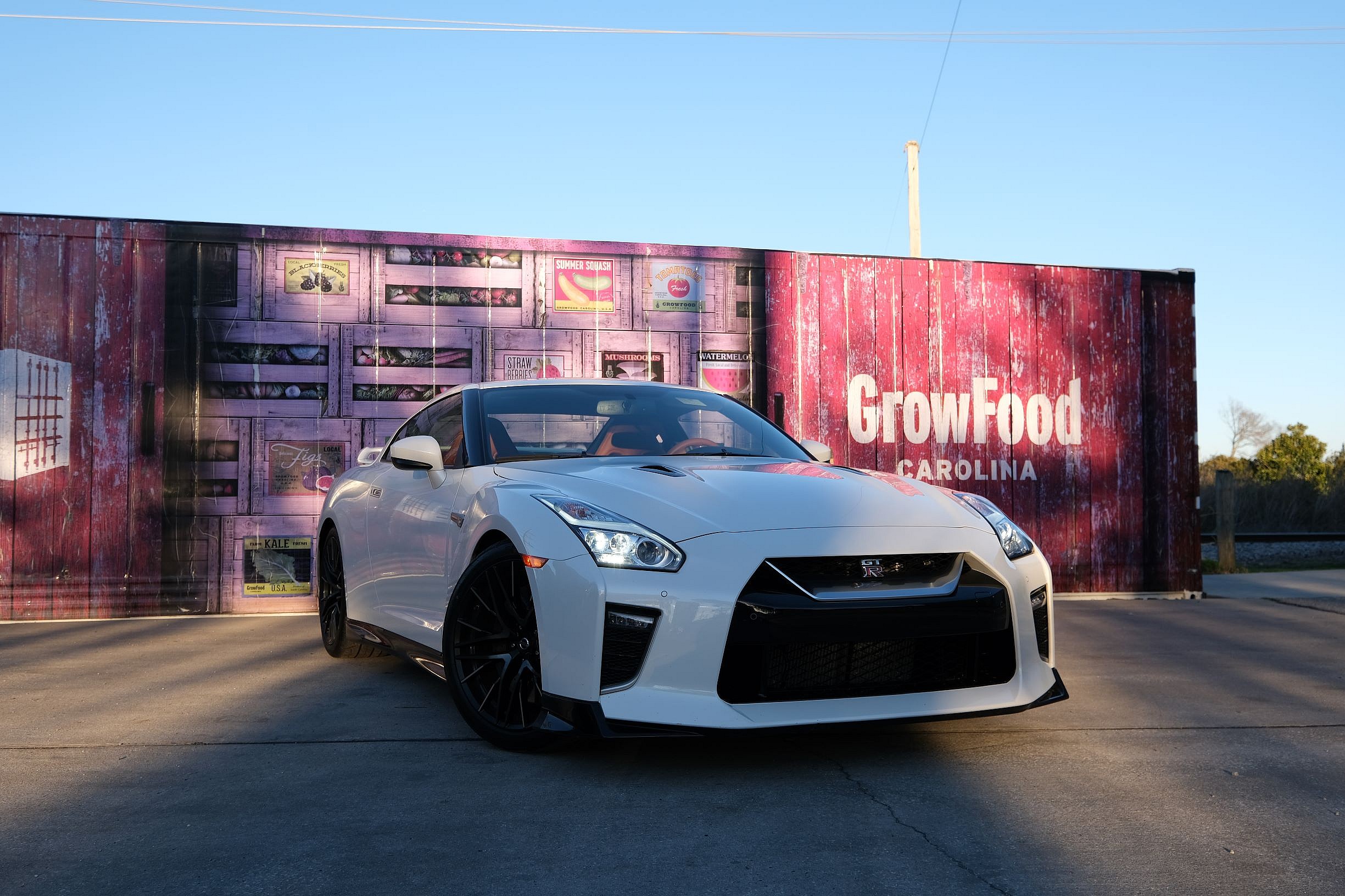 2021 Nissan GT-R (19)