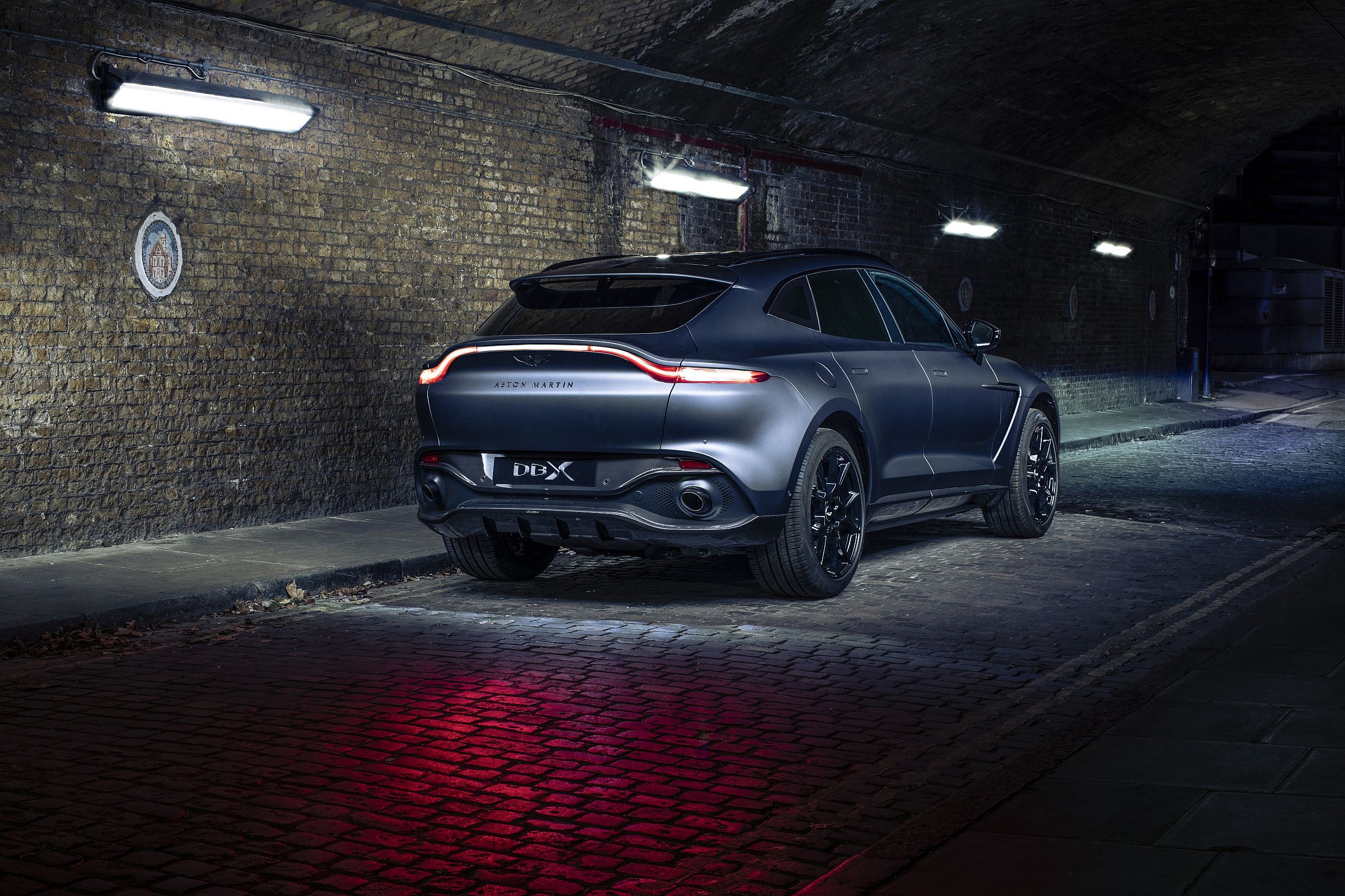 Aston Martin DBX Q by Aston Martin (3)