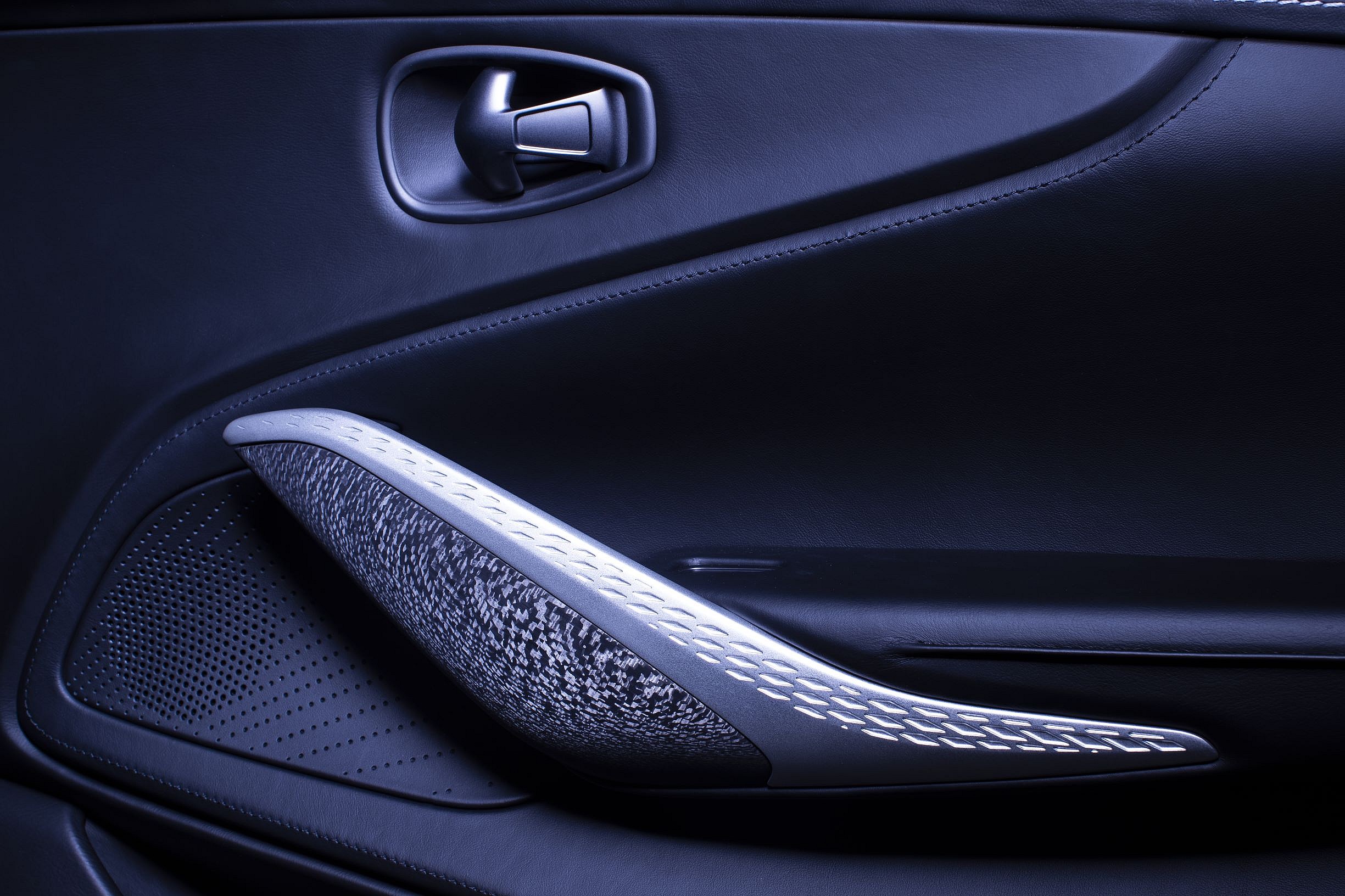 Aston Martin DBX Q by Aston Martin (6)