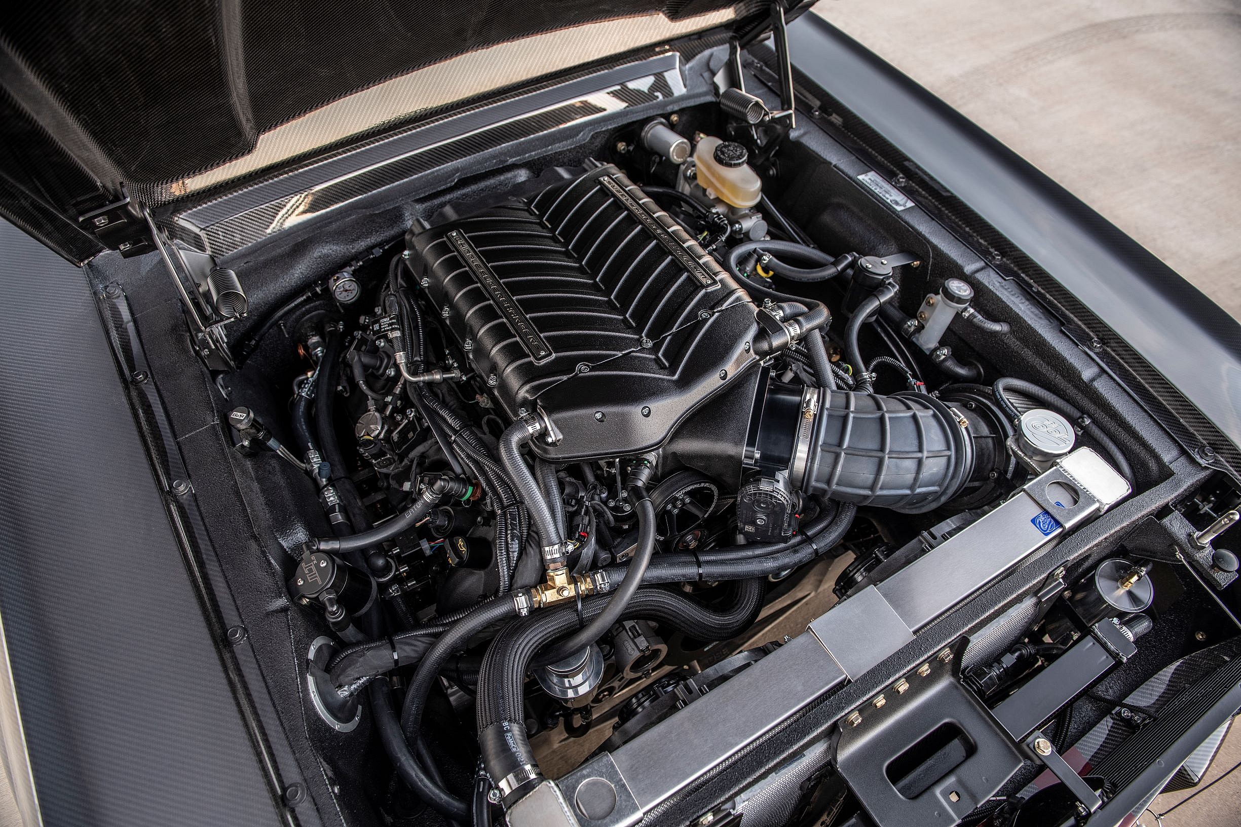Classic Recreations Ford Mustang Shelby GT500 Carbon Edition (5)