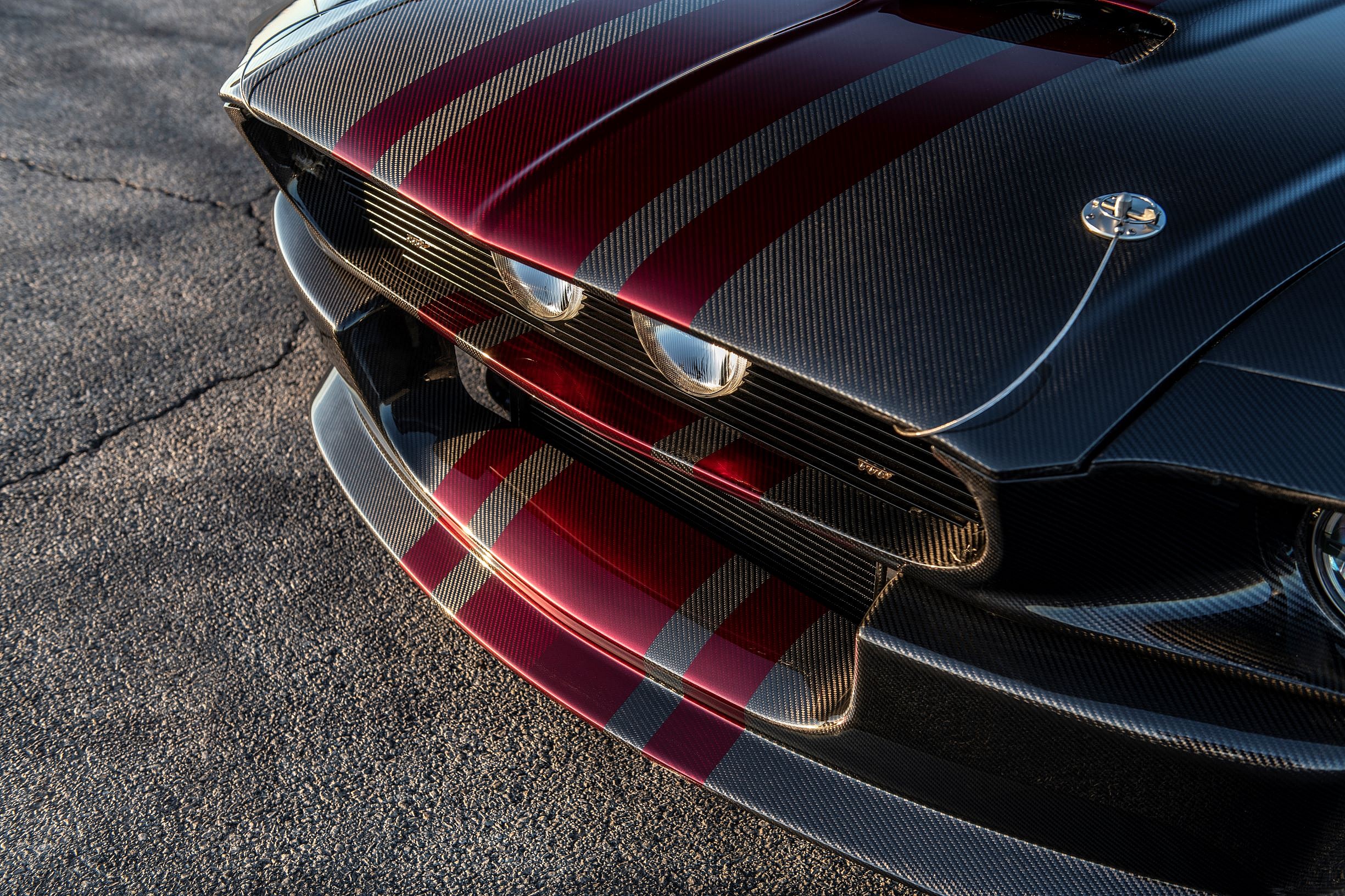 Classic Recreations Ford Mustang Shelby GT500 Carbon Edition (6)