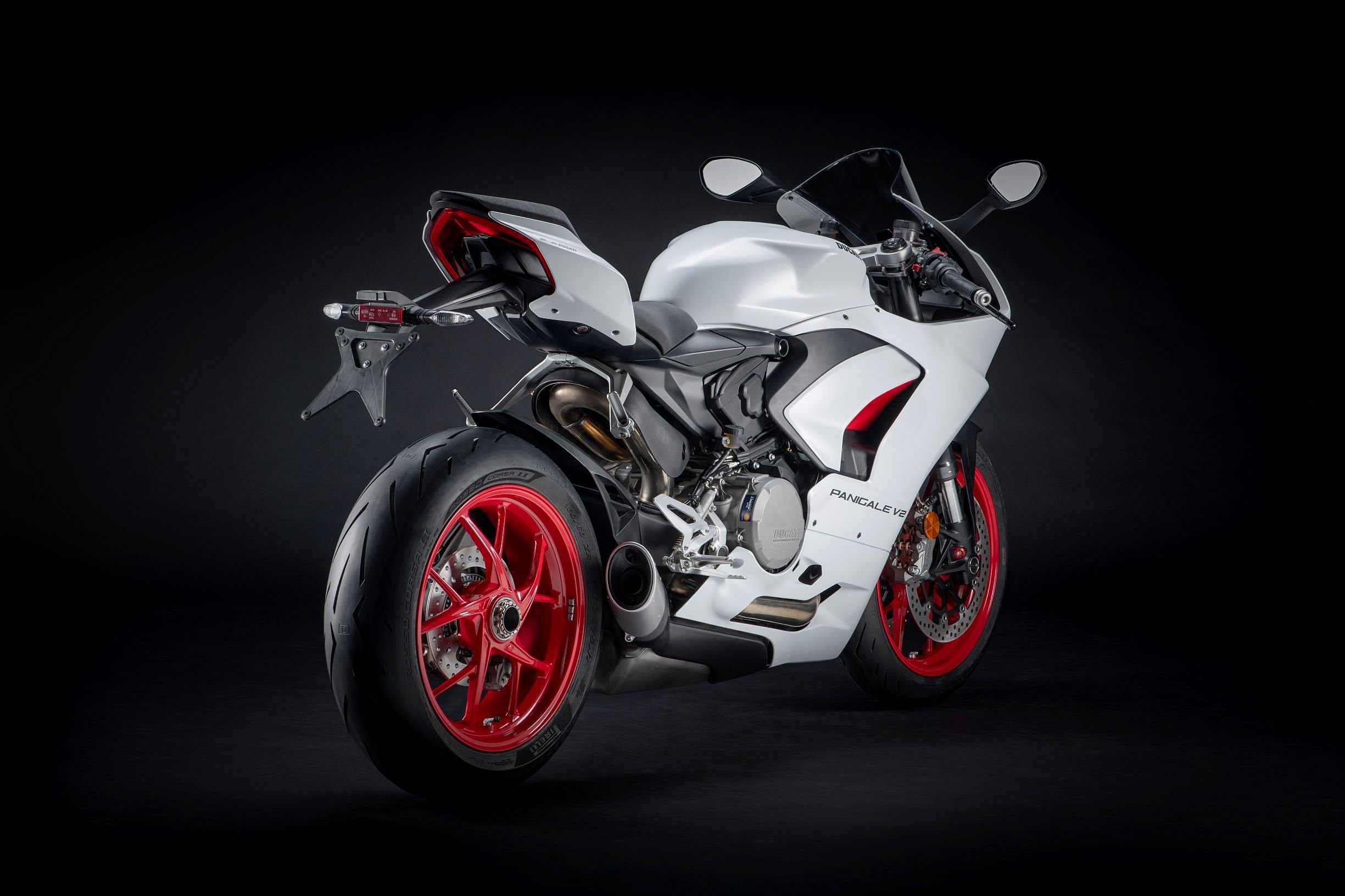 Ducati Panigale V2 Star White Silk (5)