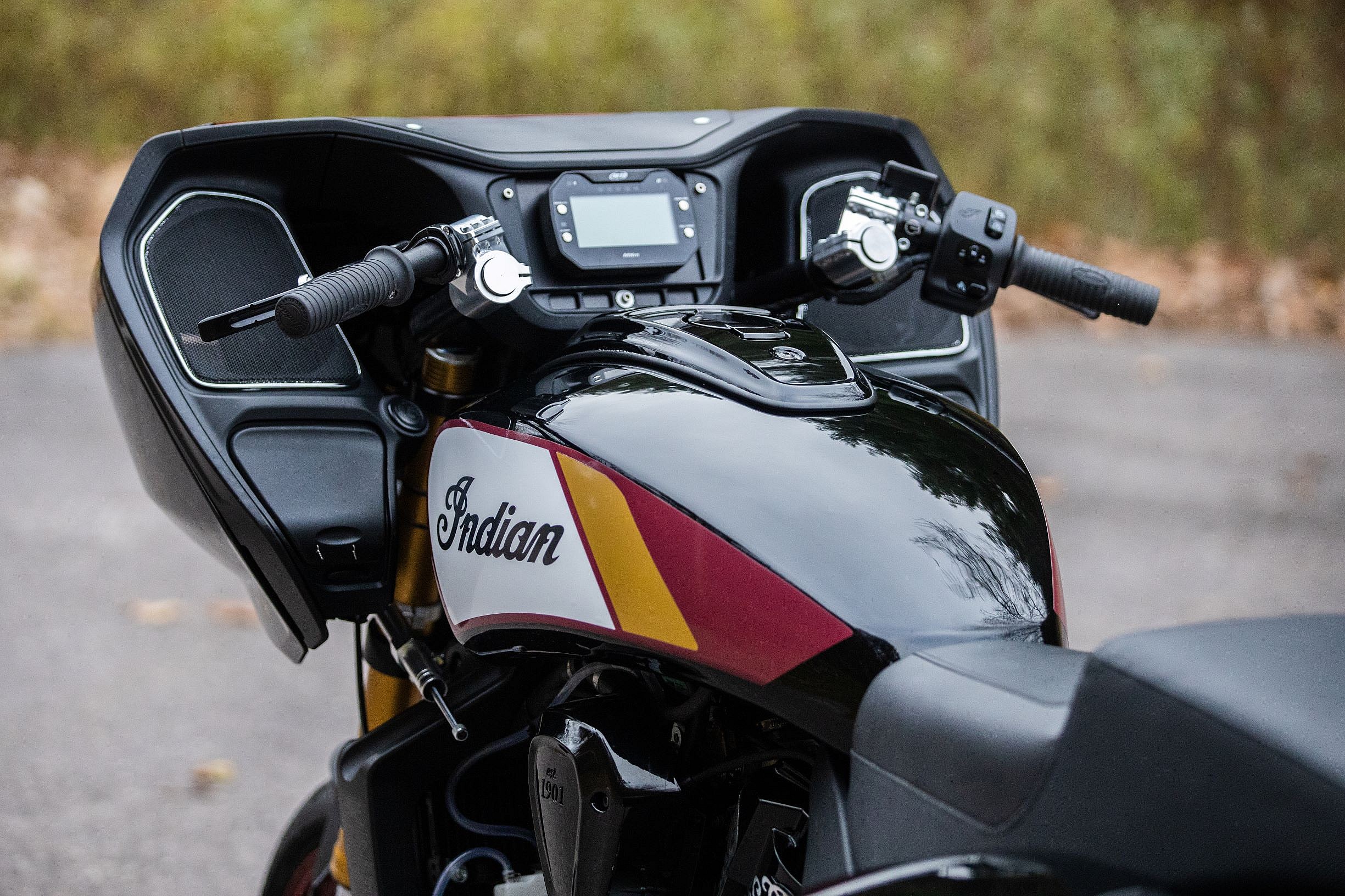 Indian Motorcycle x S&S Challenger (7)