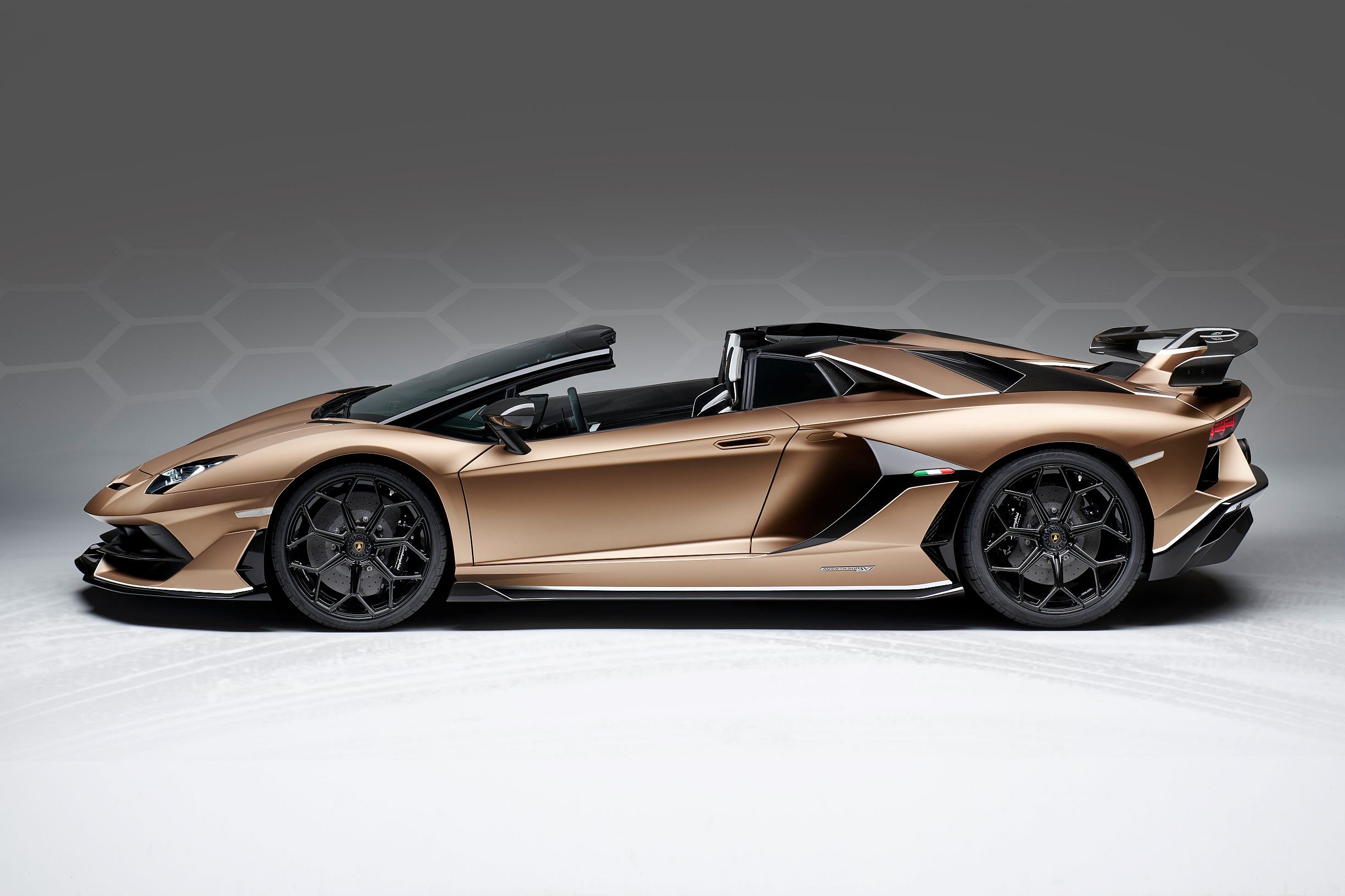 Lamborghini Aventador SVJ Roadster (6)