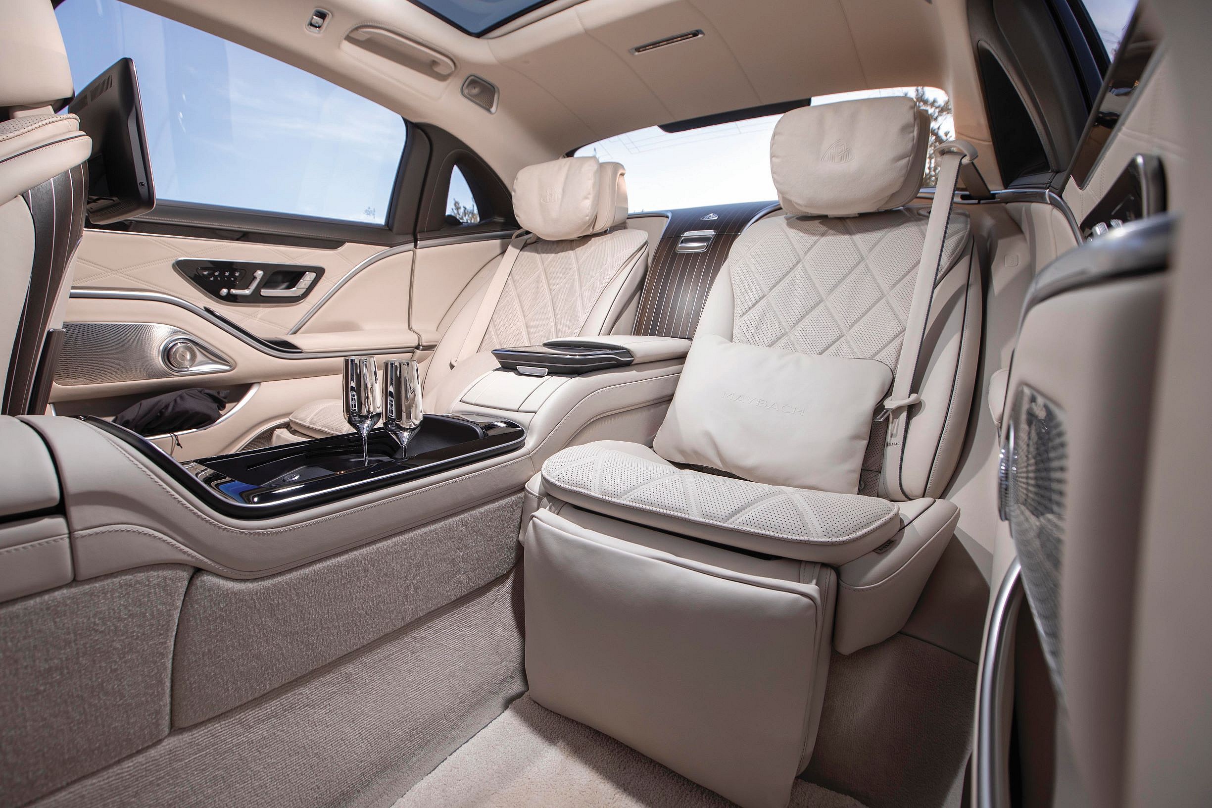 Mercedes Maybach S-Class (4)