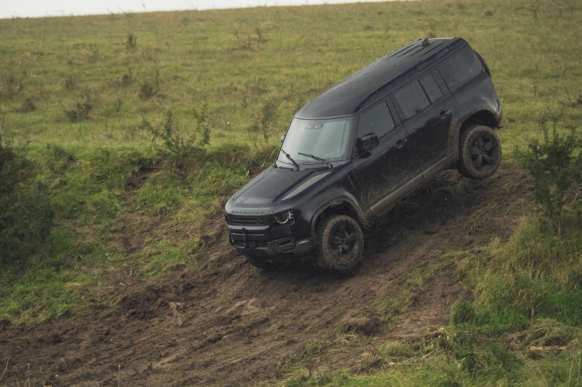 No Time to Die Land Rover Defender 110 (3)