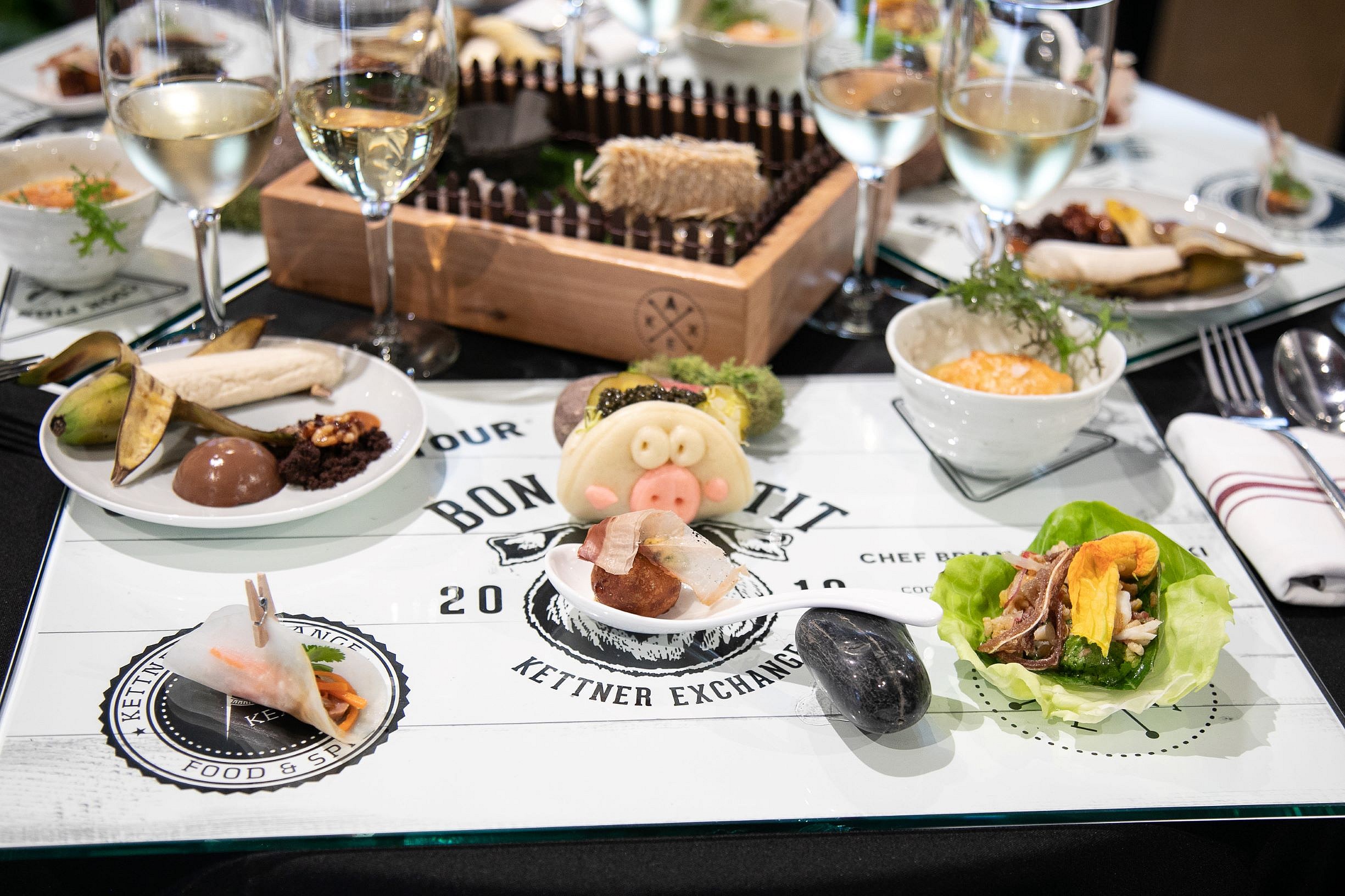 WINNING PLATE PHOTO COCHON555 LA