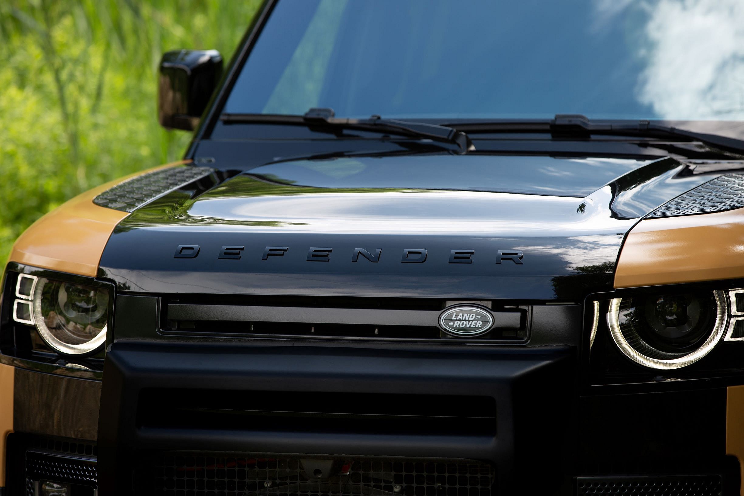 Land Rover Defender Trophy Edition (5)