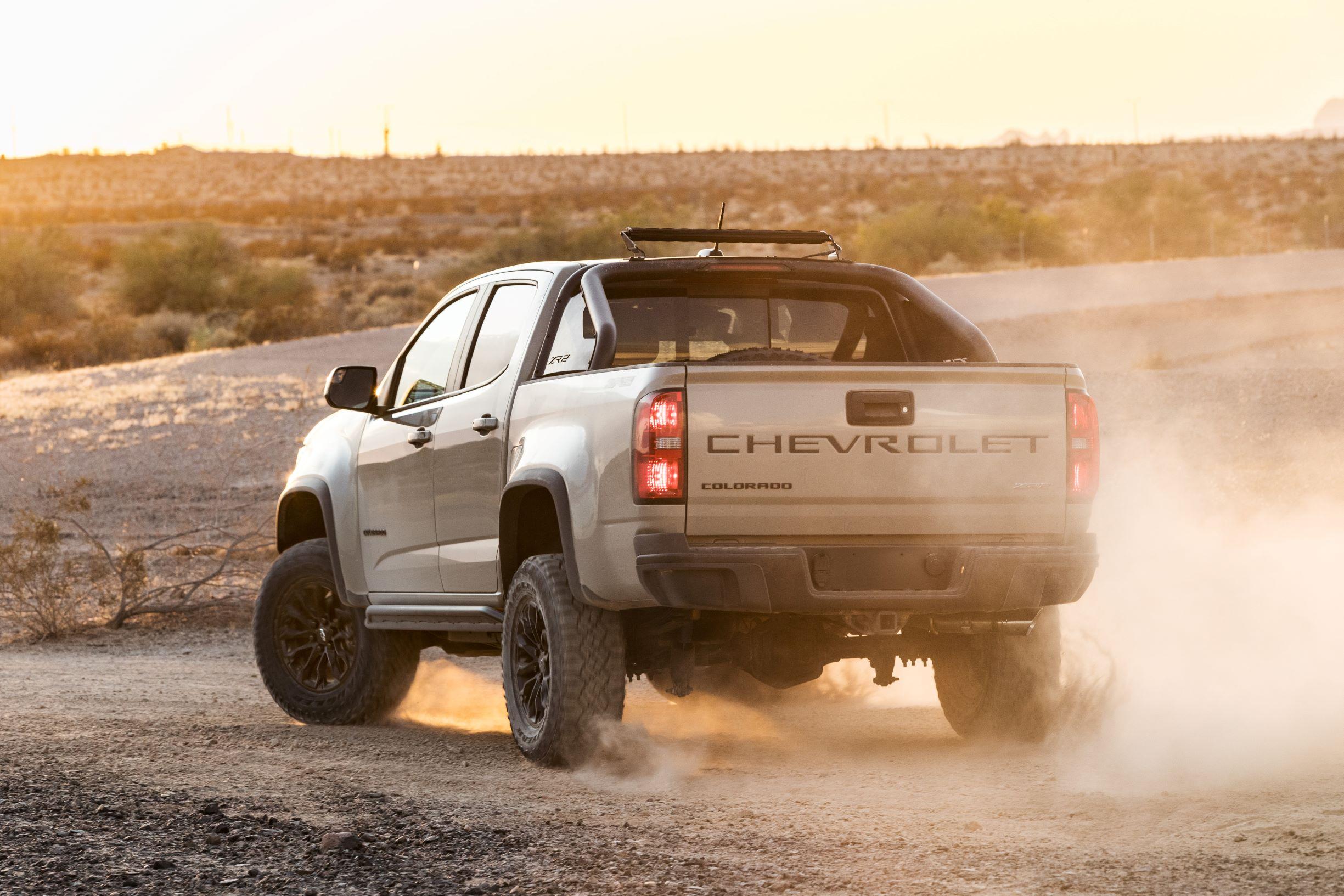 2021-Chevrolet-Colorado-ZR2-002