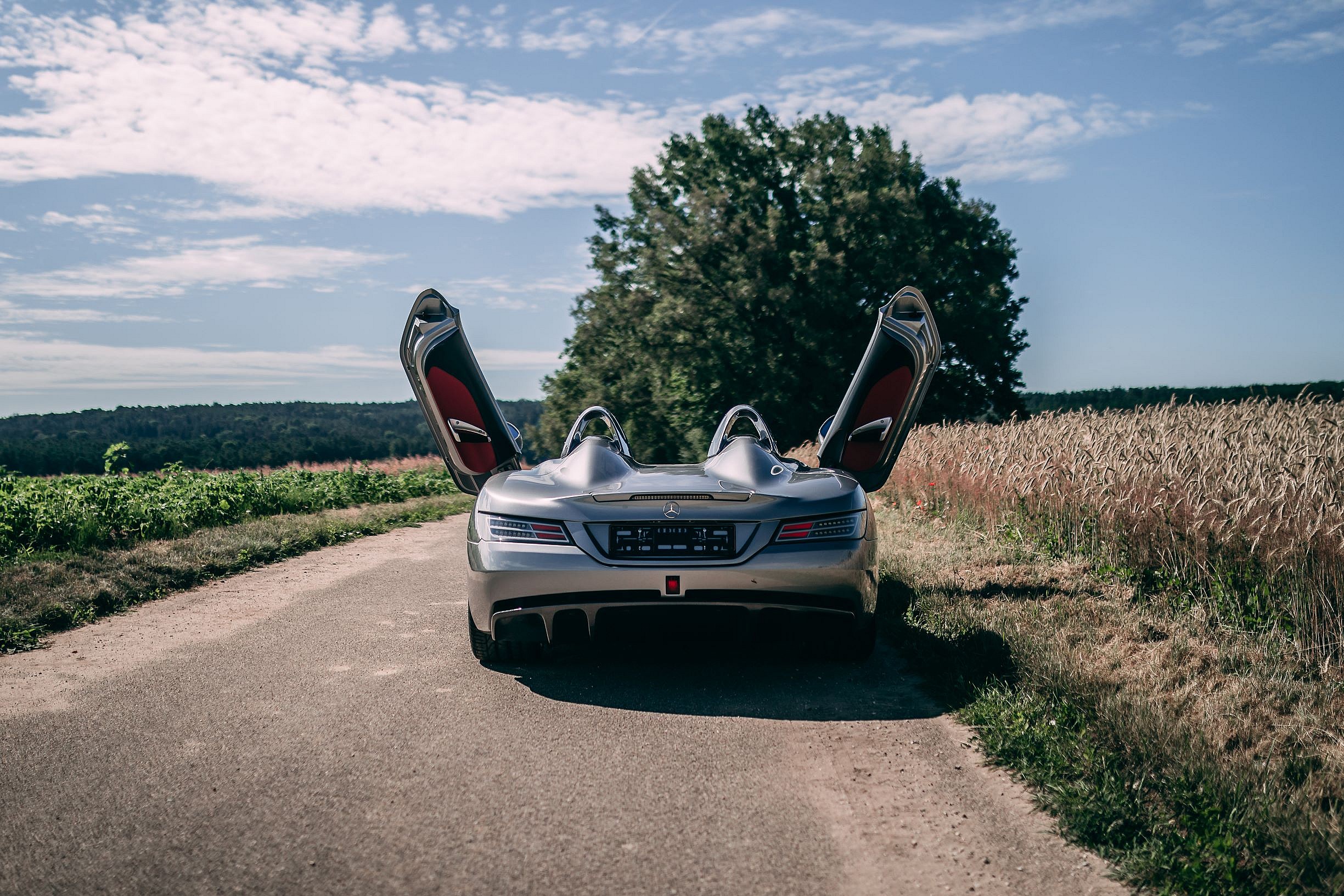 2009 Mercedes-Benz SLR McLaren Stirling Moss (7)
