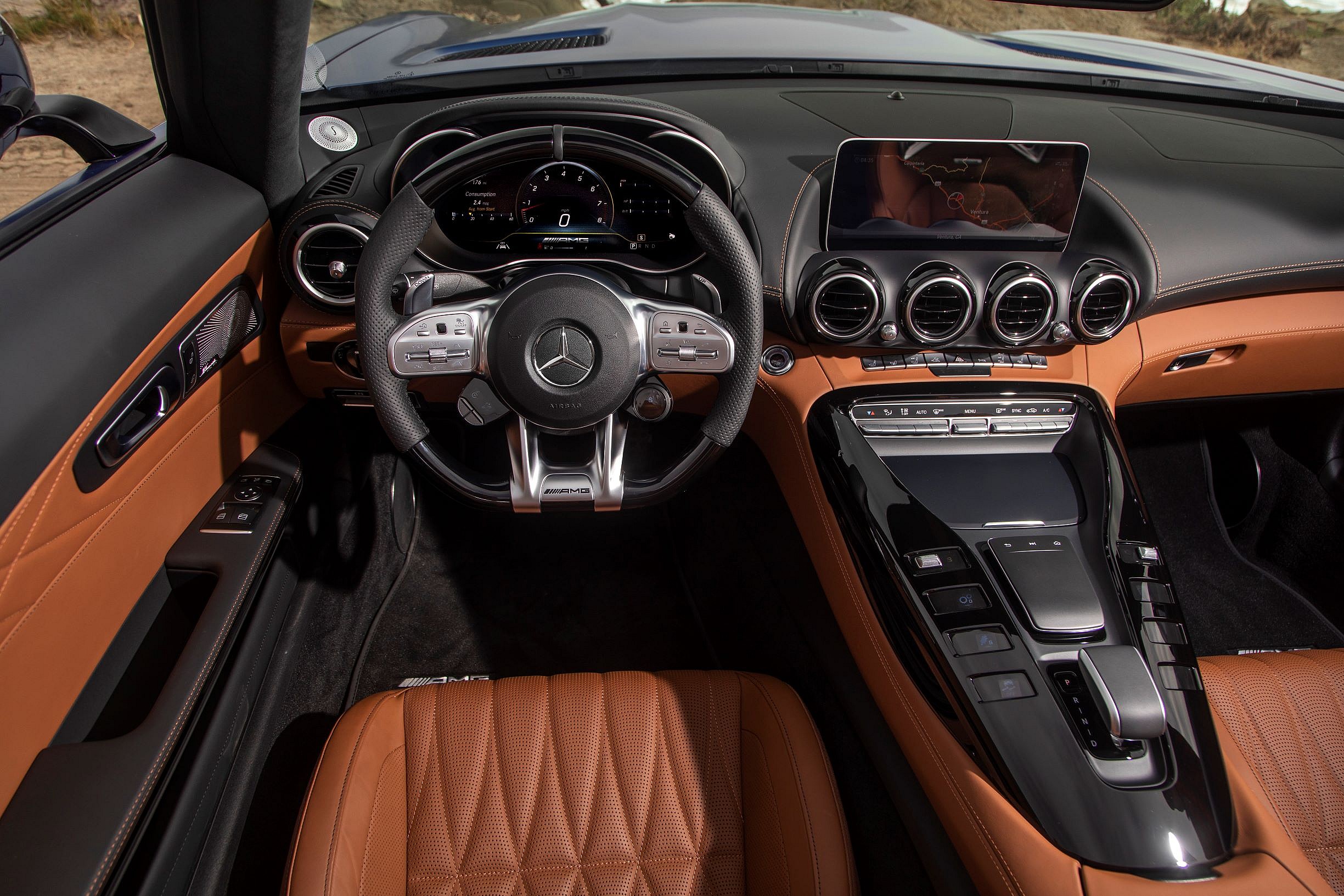 2020 Mercedes-AMG GT C Roadster (2)
