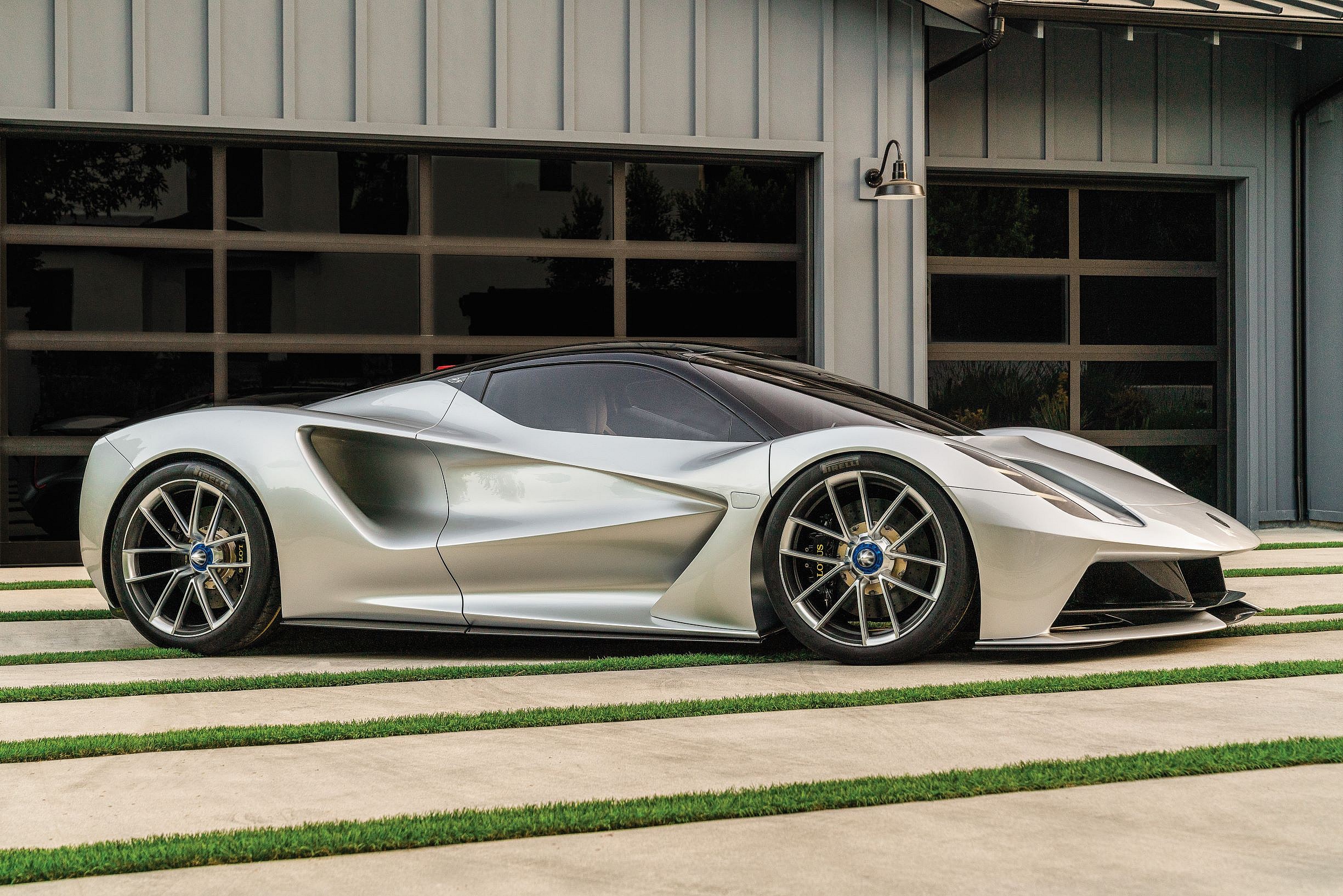 Lotus Evija (2)