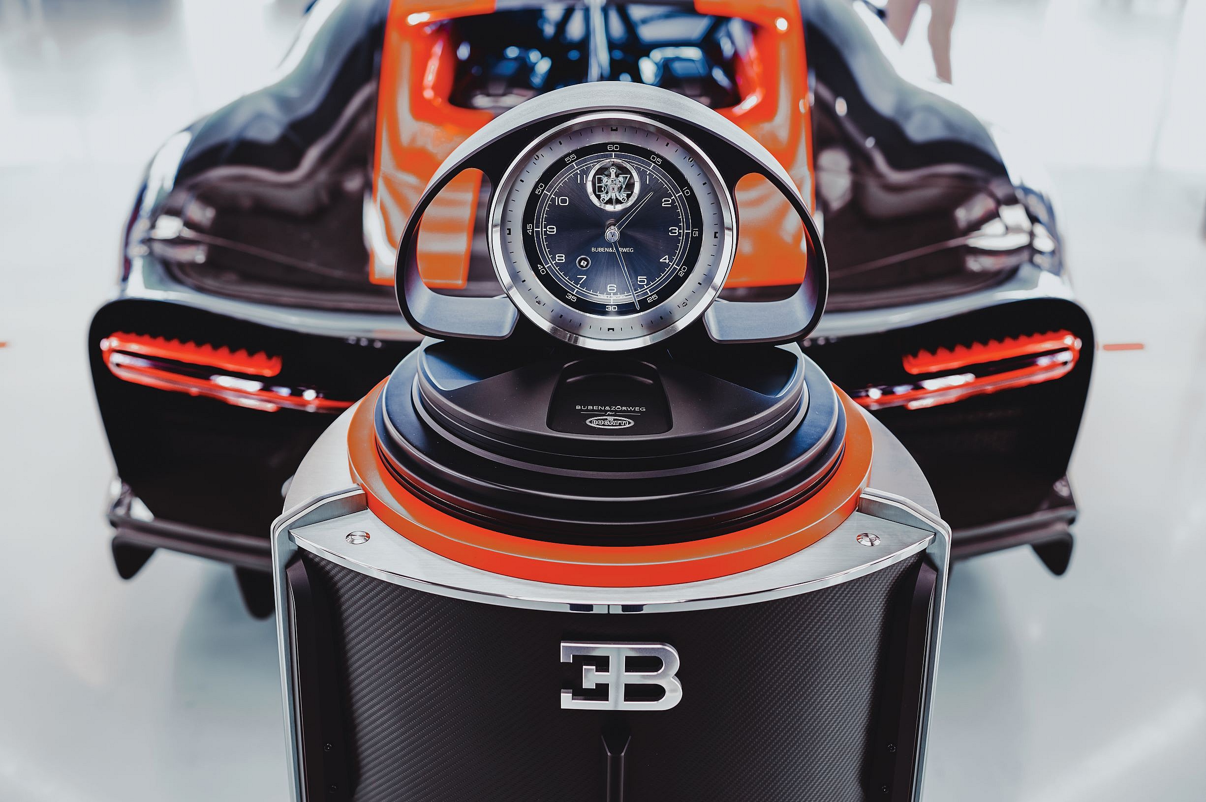 05_buben-zorweg_for_bugatti_grande-illusion-chiron300-_chiron_super_sport300-_back_highres