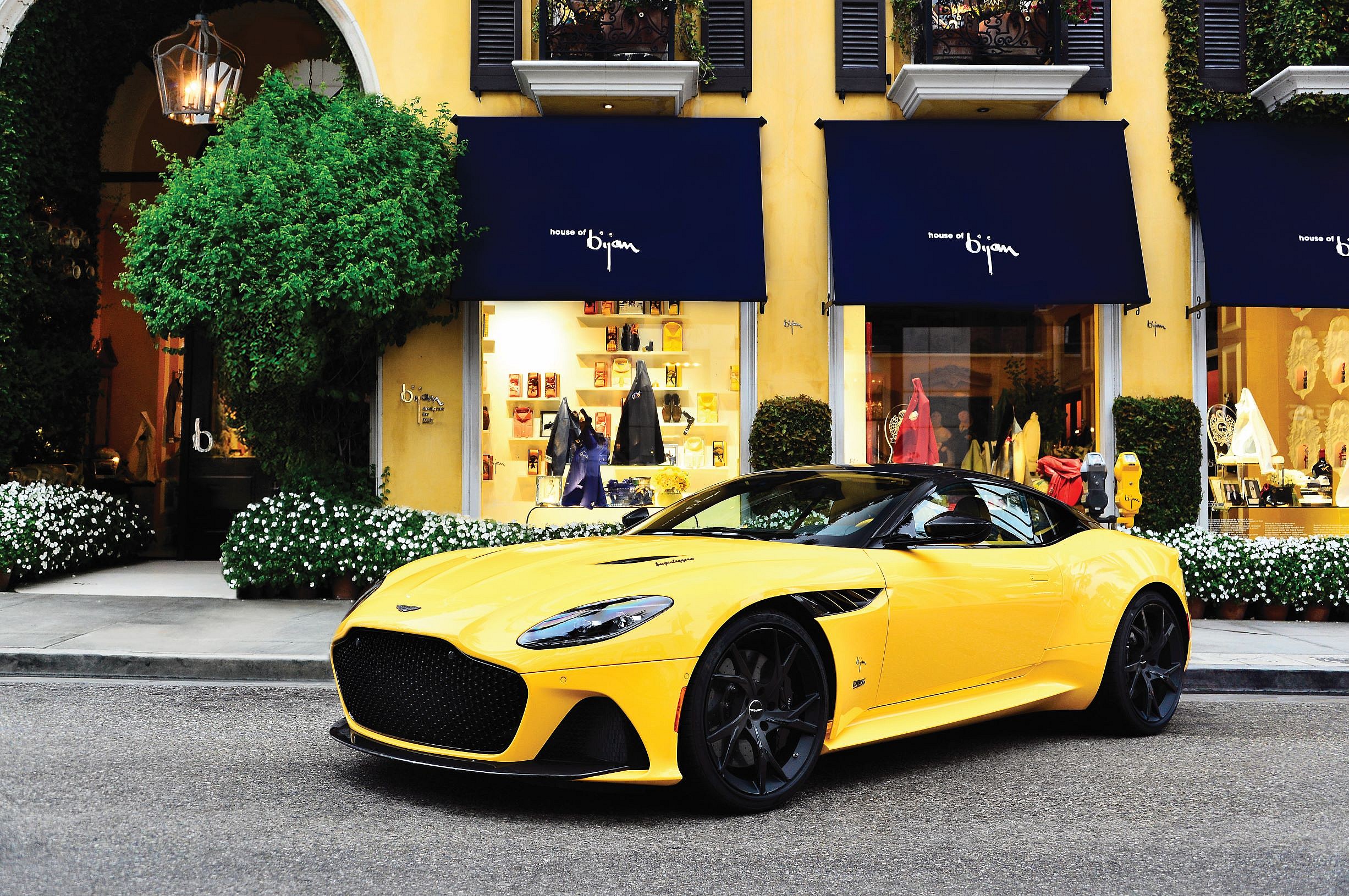 Bijan Edition Aston Martin DBS Superleggera (3)