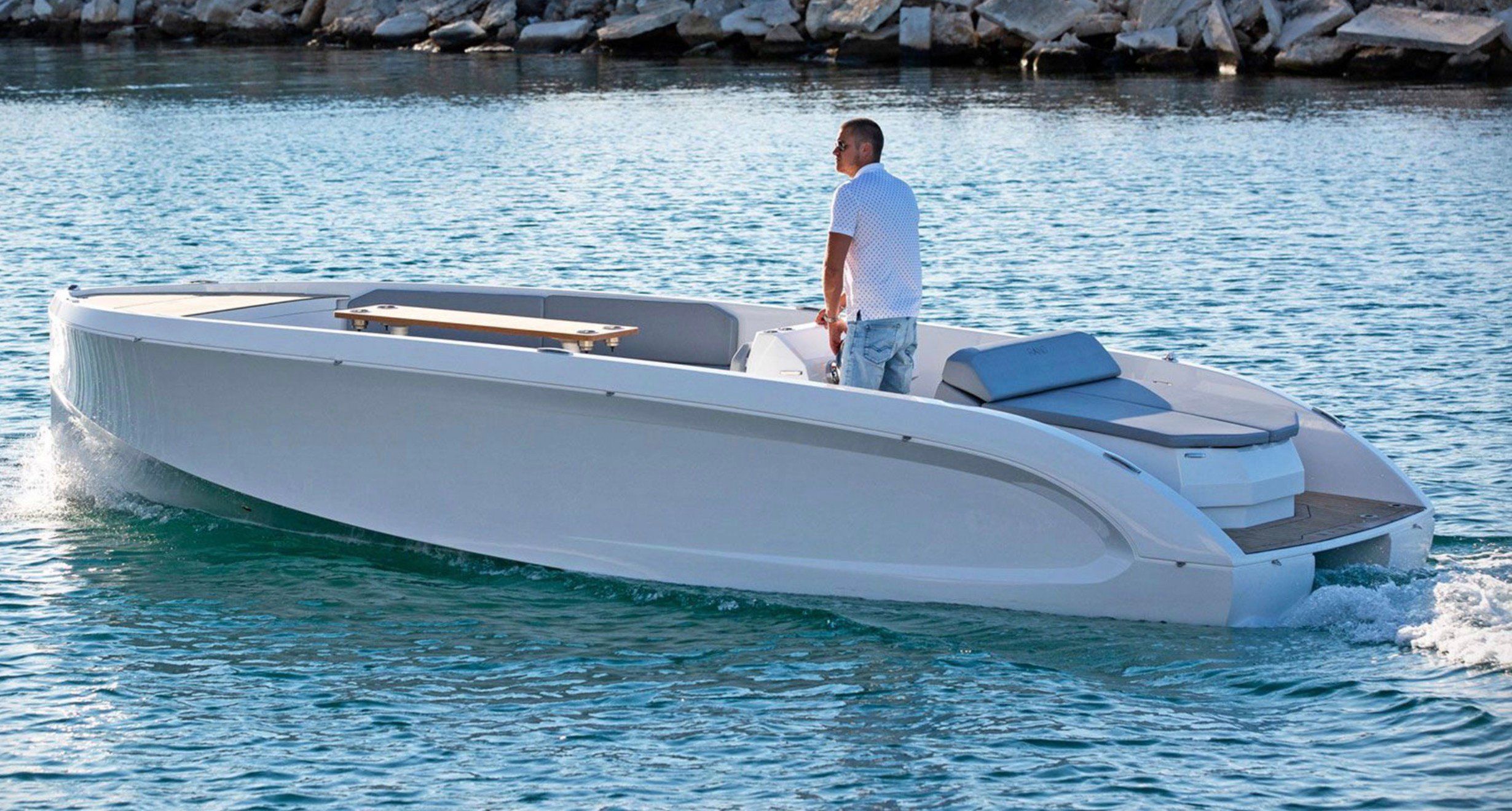 rand-mana-dayboat-1