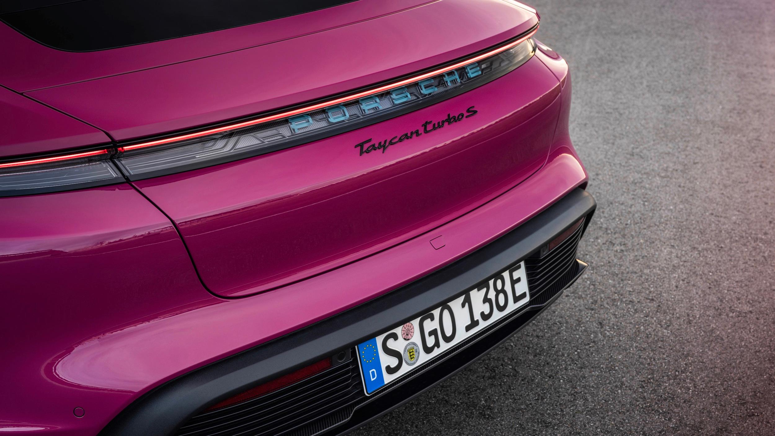 2022 Porsche Taycan (5)