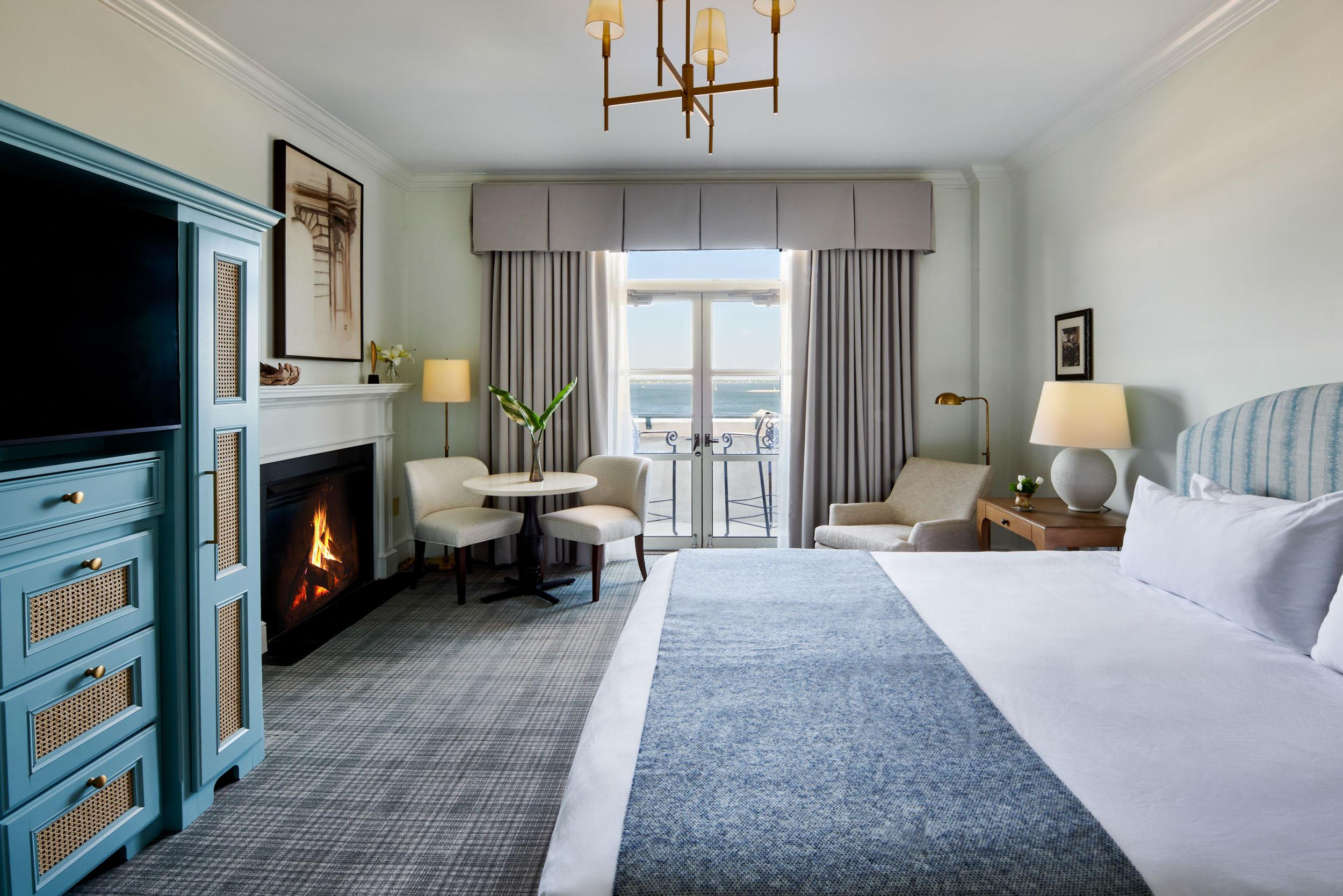 HVI_room_grand_harbourview_king_210450_1116-LR