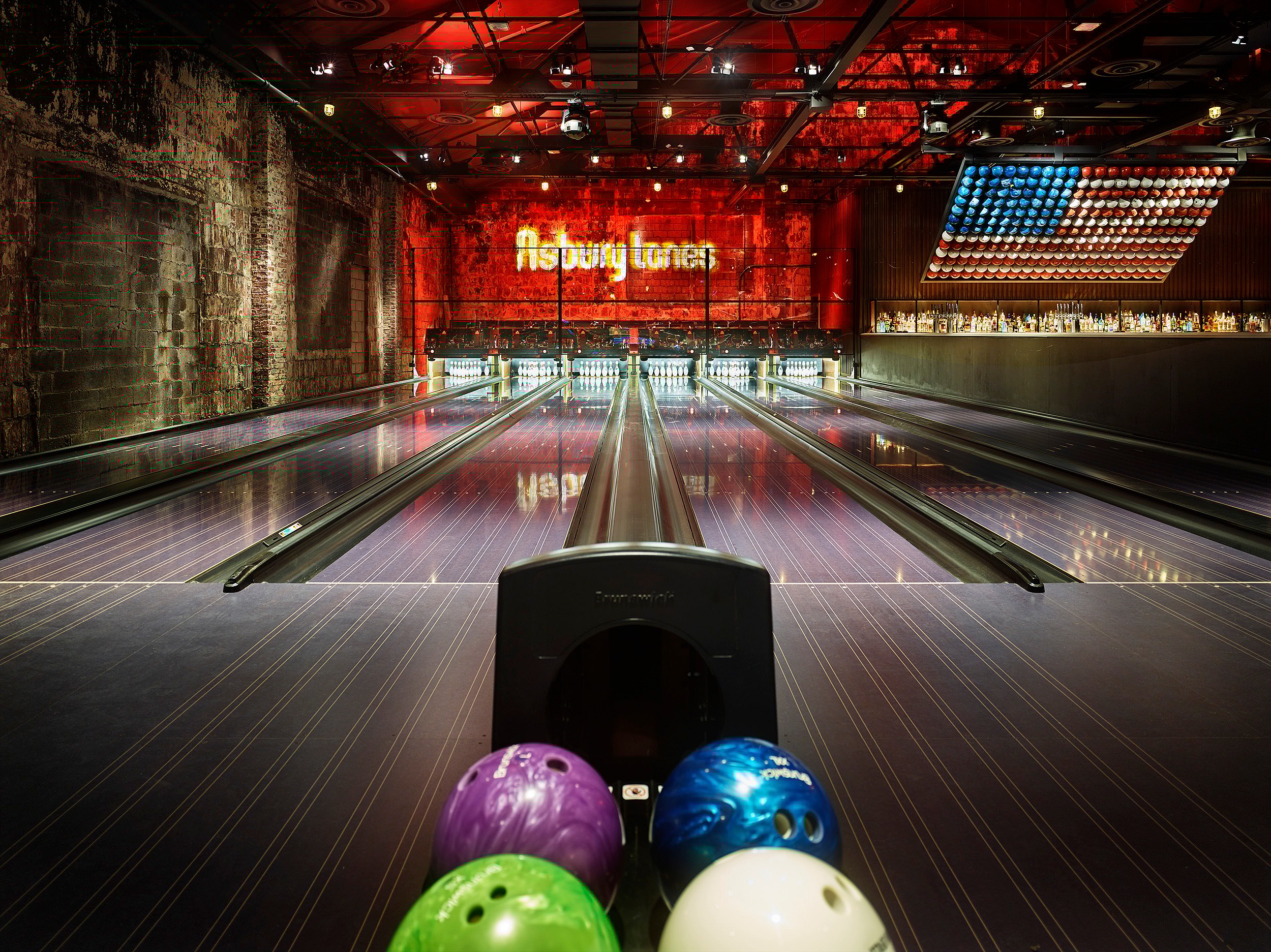 Asbury_Lanes_08d_V1- Credit Nikolas Koenig