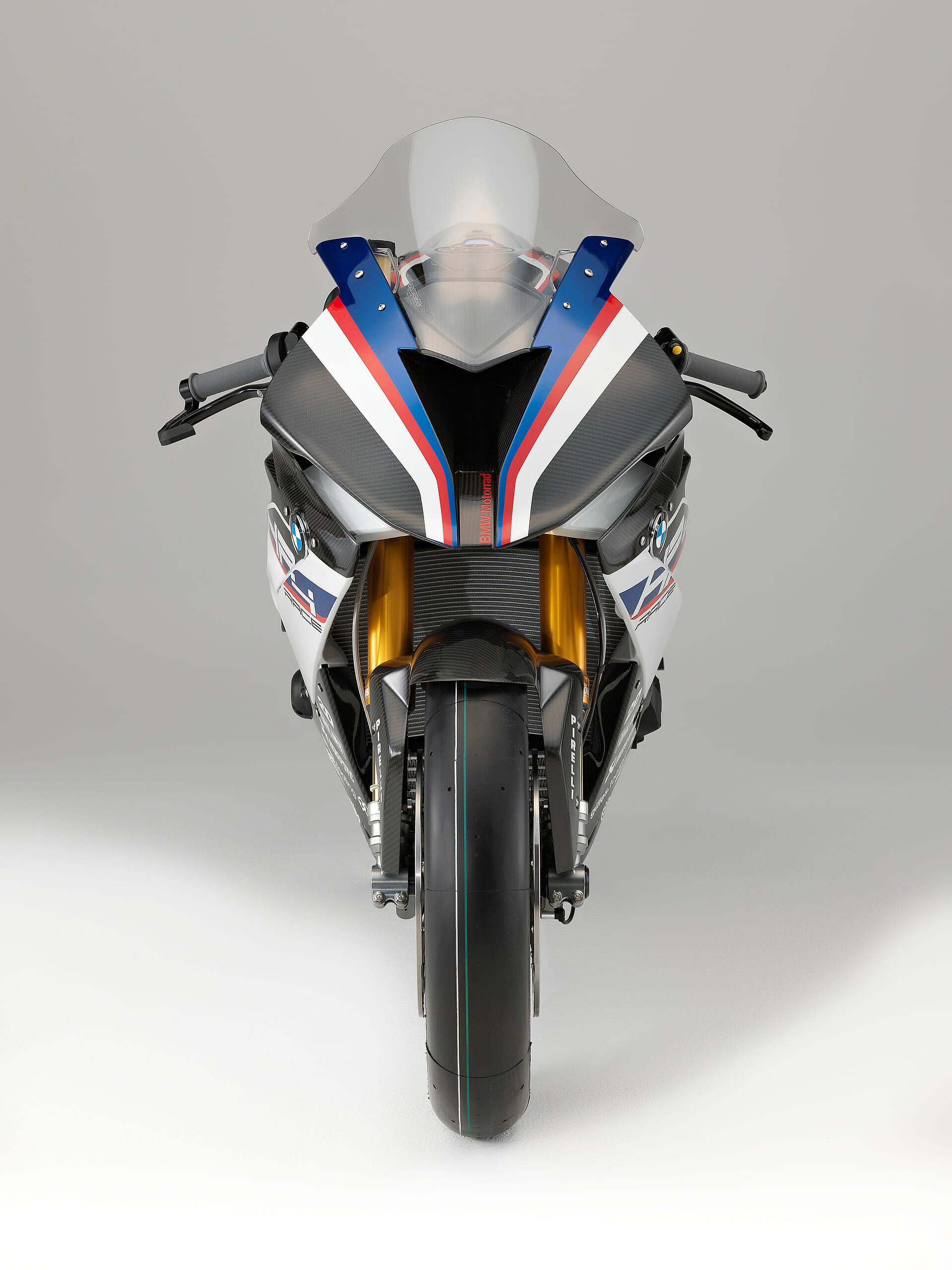 P90254453_highRes_bmw-hp4-race-04-2017