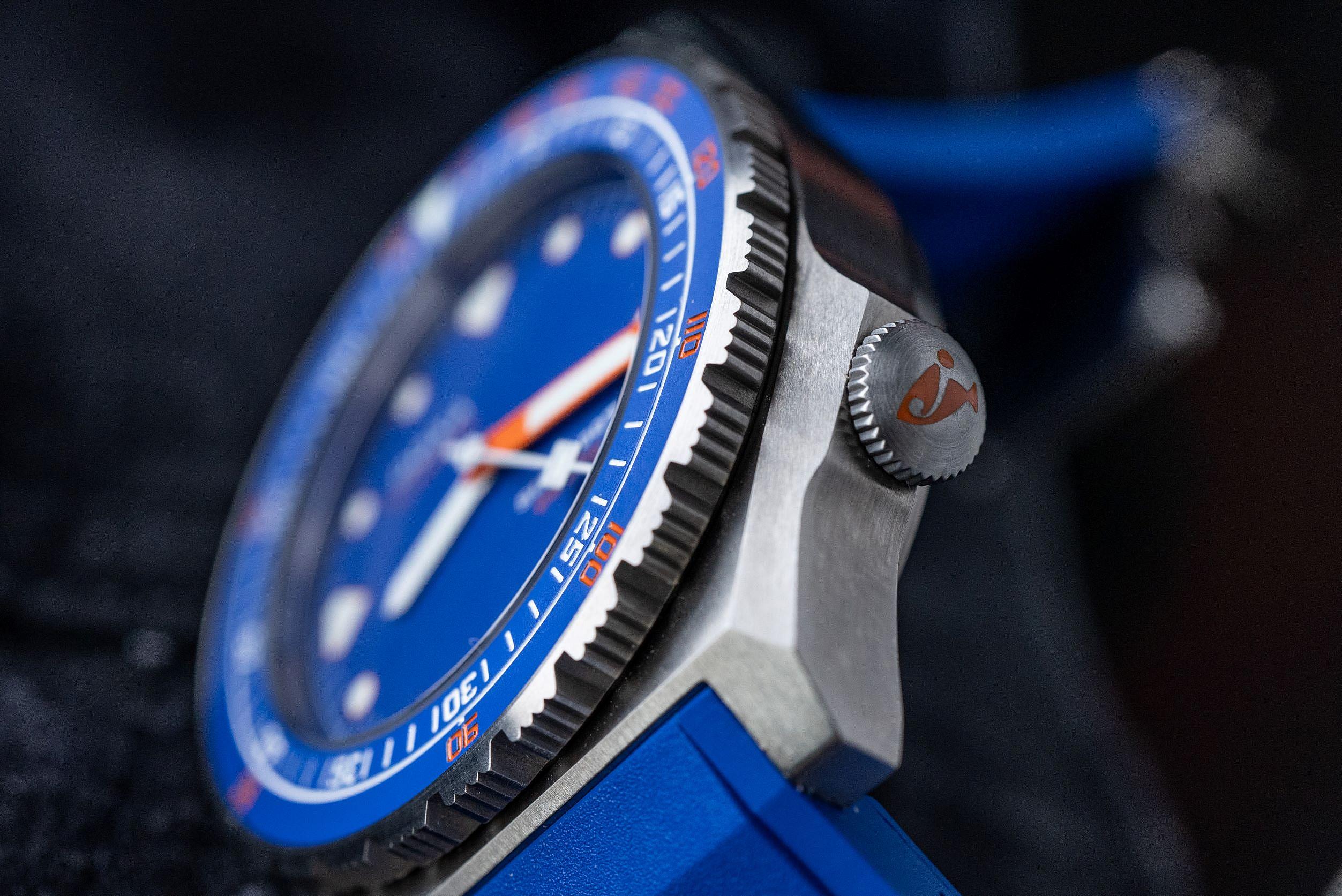 Doxa Sub 600T Pacific (4)