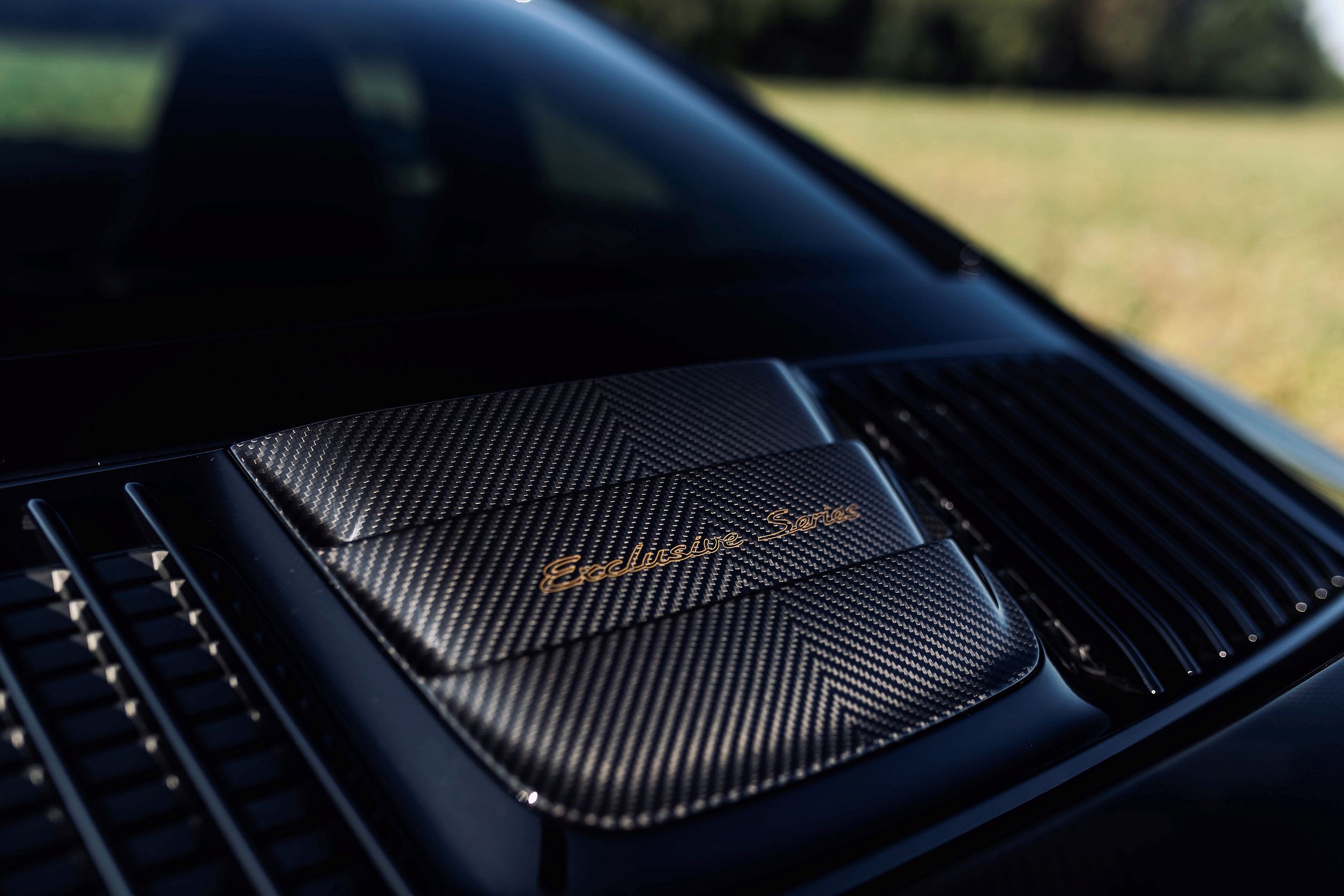 2018-Porsche-911-Turbo-S-Exclusive-Series-_2