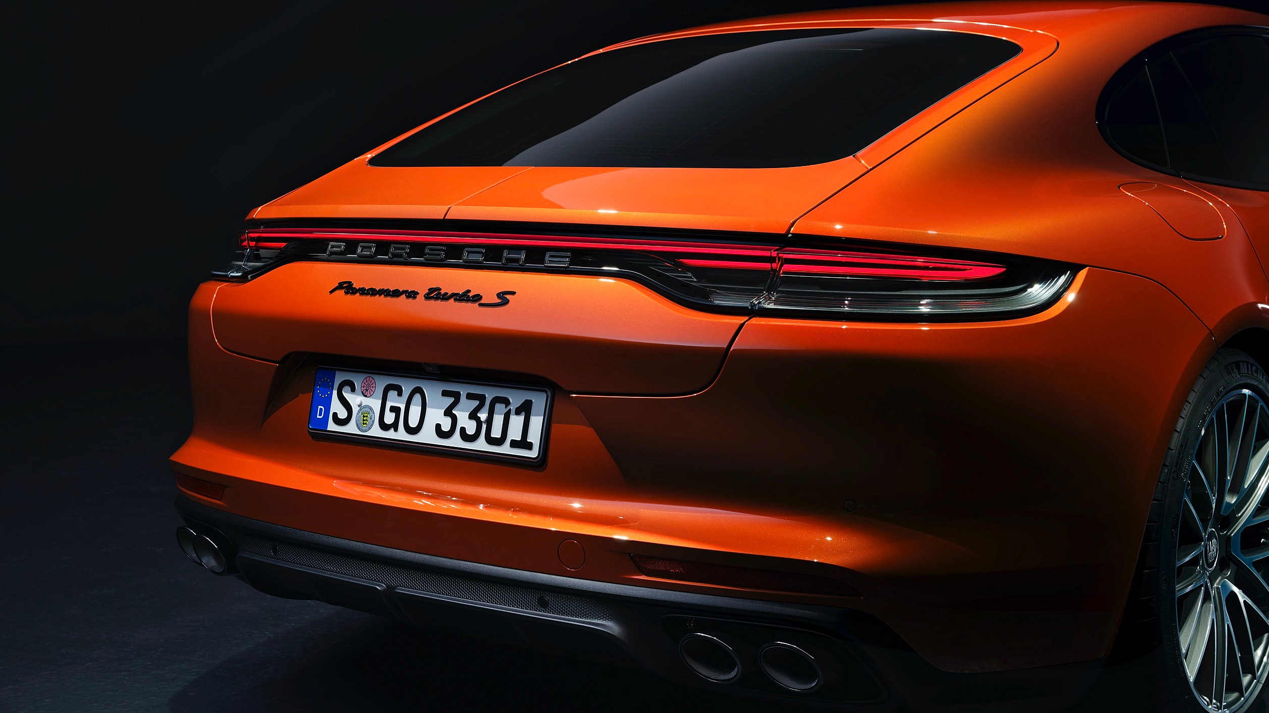 2021 Porsche Panamera Turbo S  (4)
