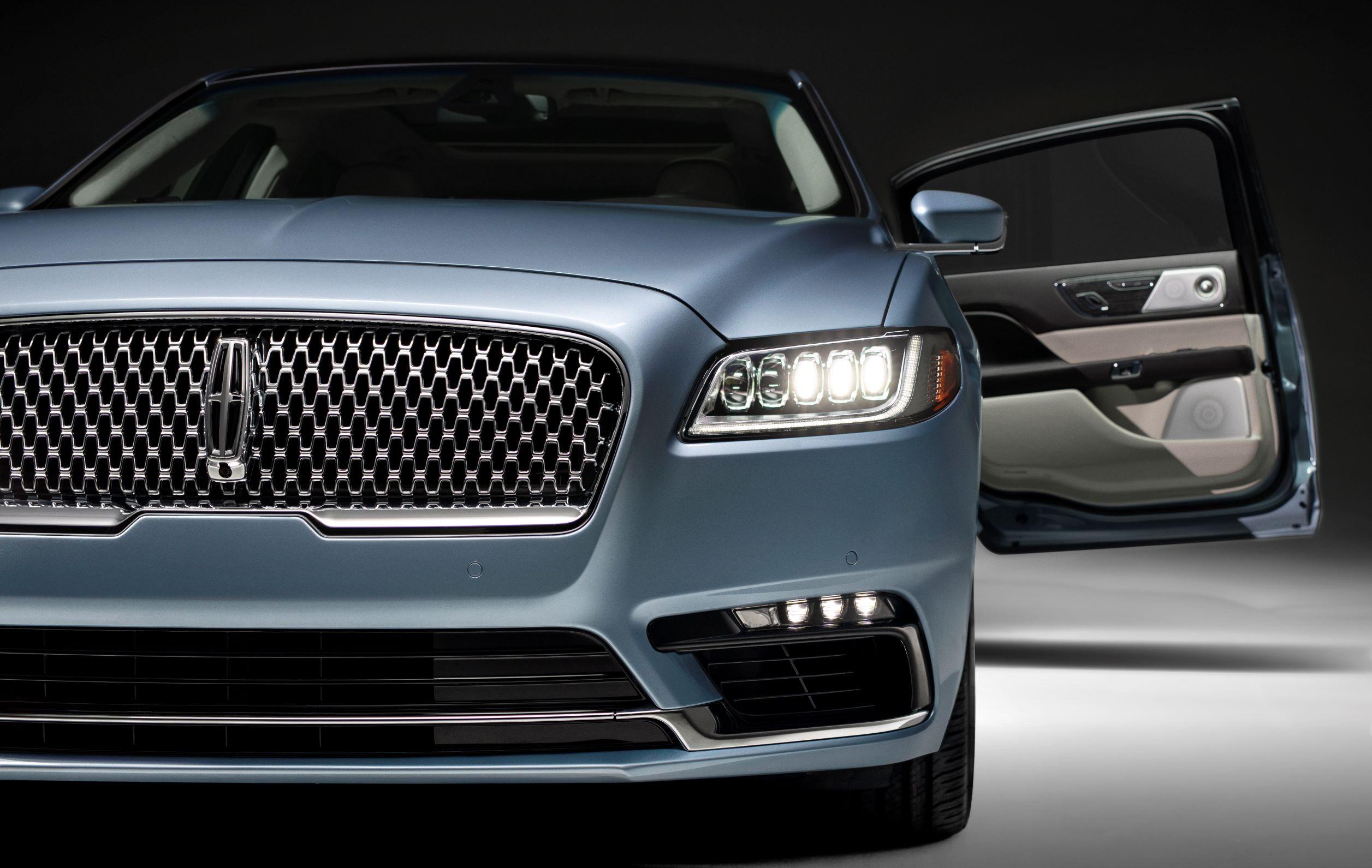 Lincoln Continental 80th Anniversary Coach Door Edition (1)
