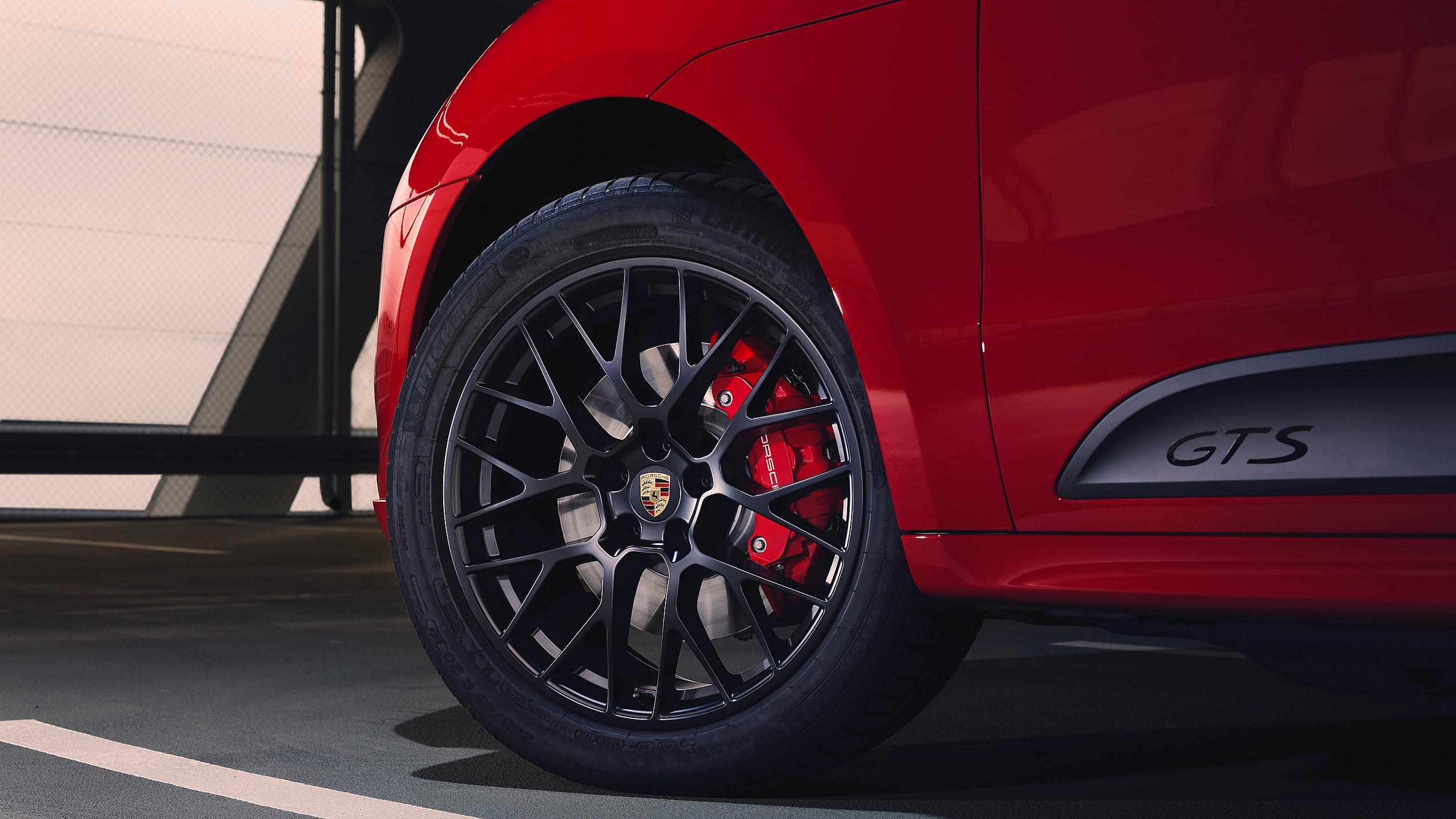 2020 Porsche Macan GTS (1)