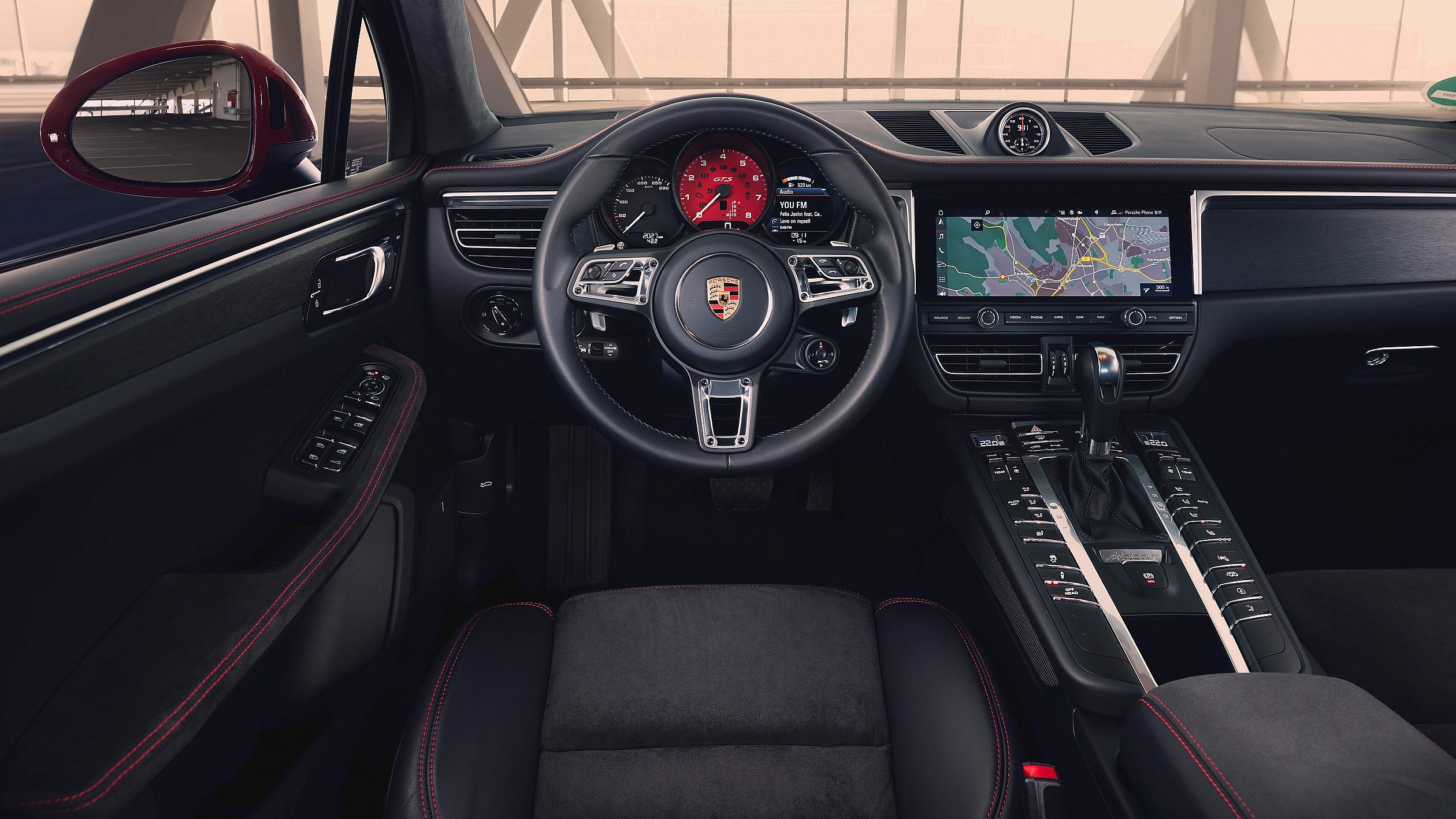 2020 Porsche Macan GTS (2)