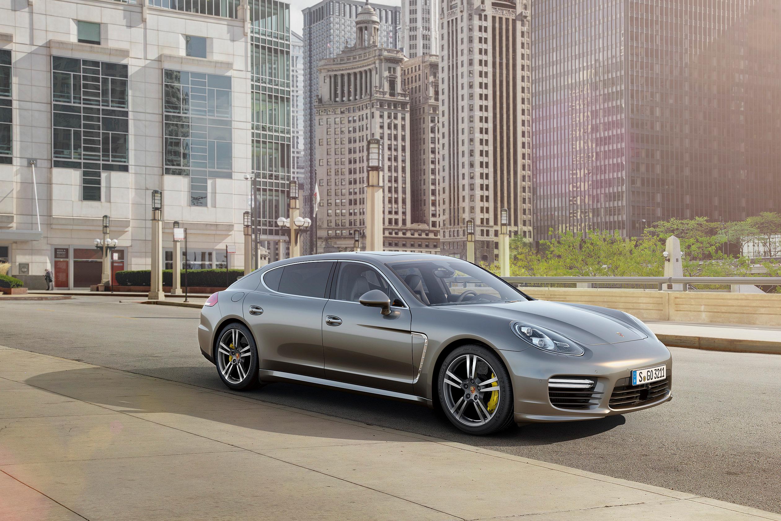 Porsche Panamera S Executive.jpg