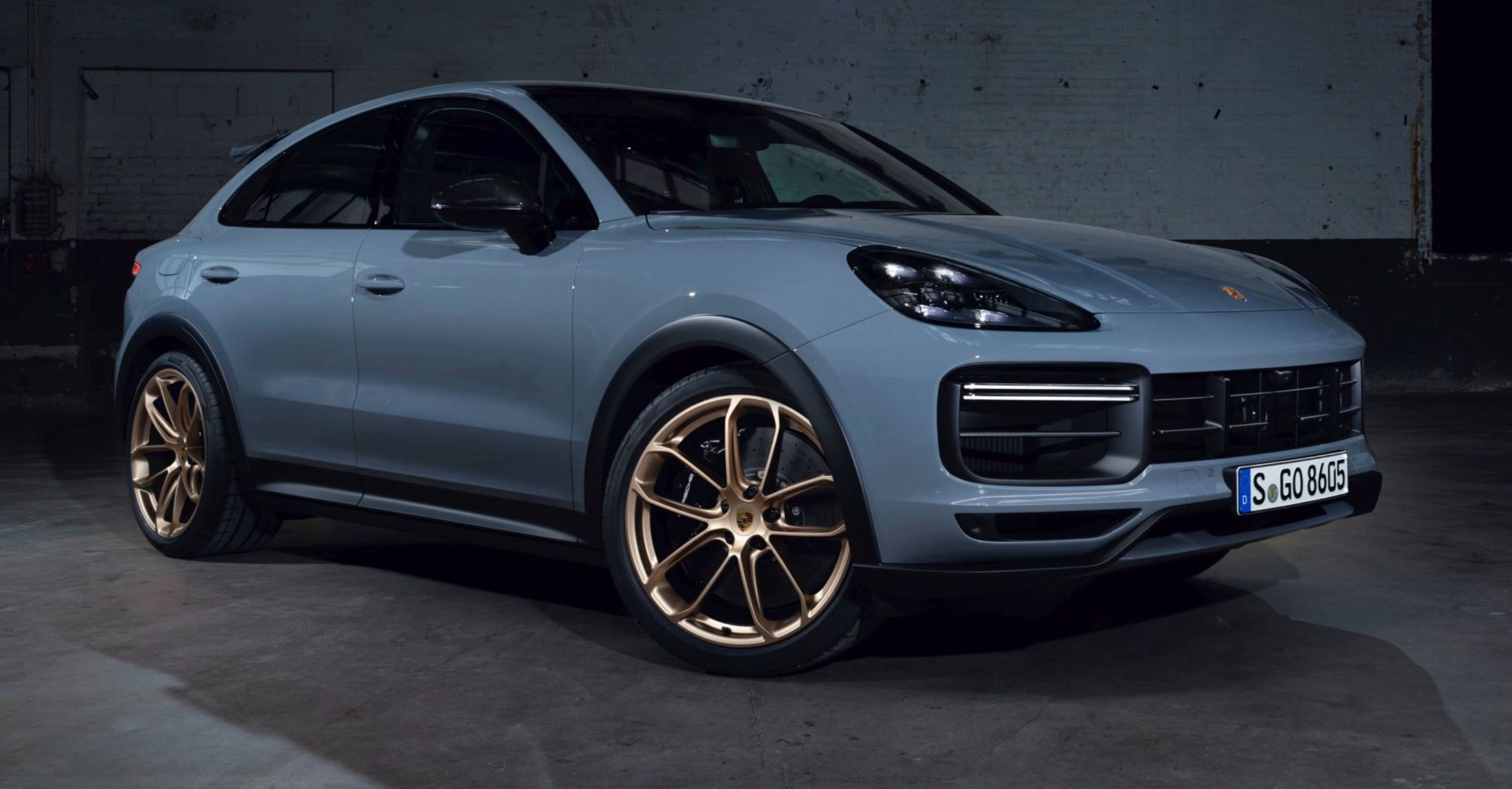2022 Porsche Cayenne Turbo GT Promo