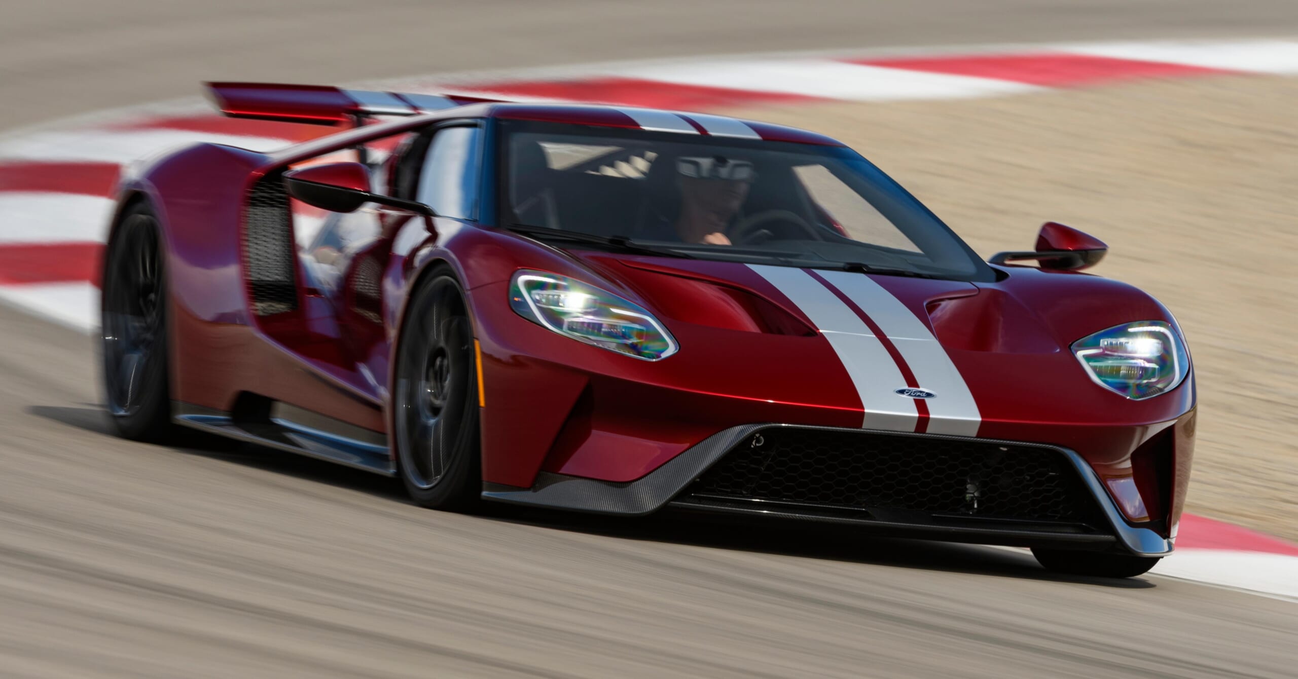 facebook-Linked_Image___2017 Ford GT5