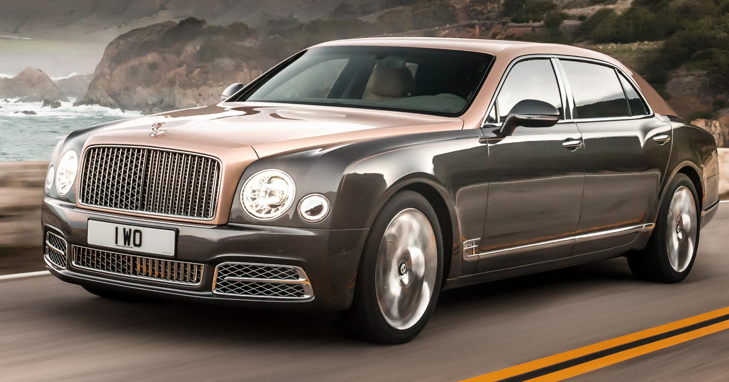 facebook-Linked_Image___BENTLEY MOTORS RETURNS TO PEBBLE BEACH WITH THREE NORTH-AMERICAN DEBUTS 01.jpg